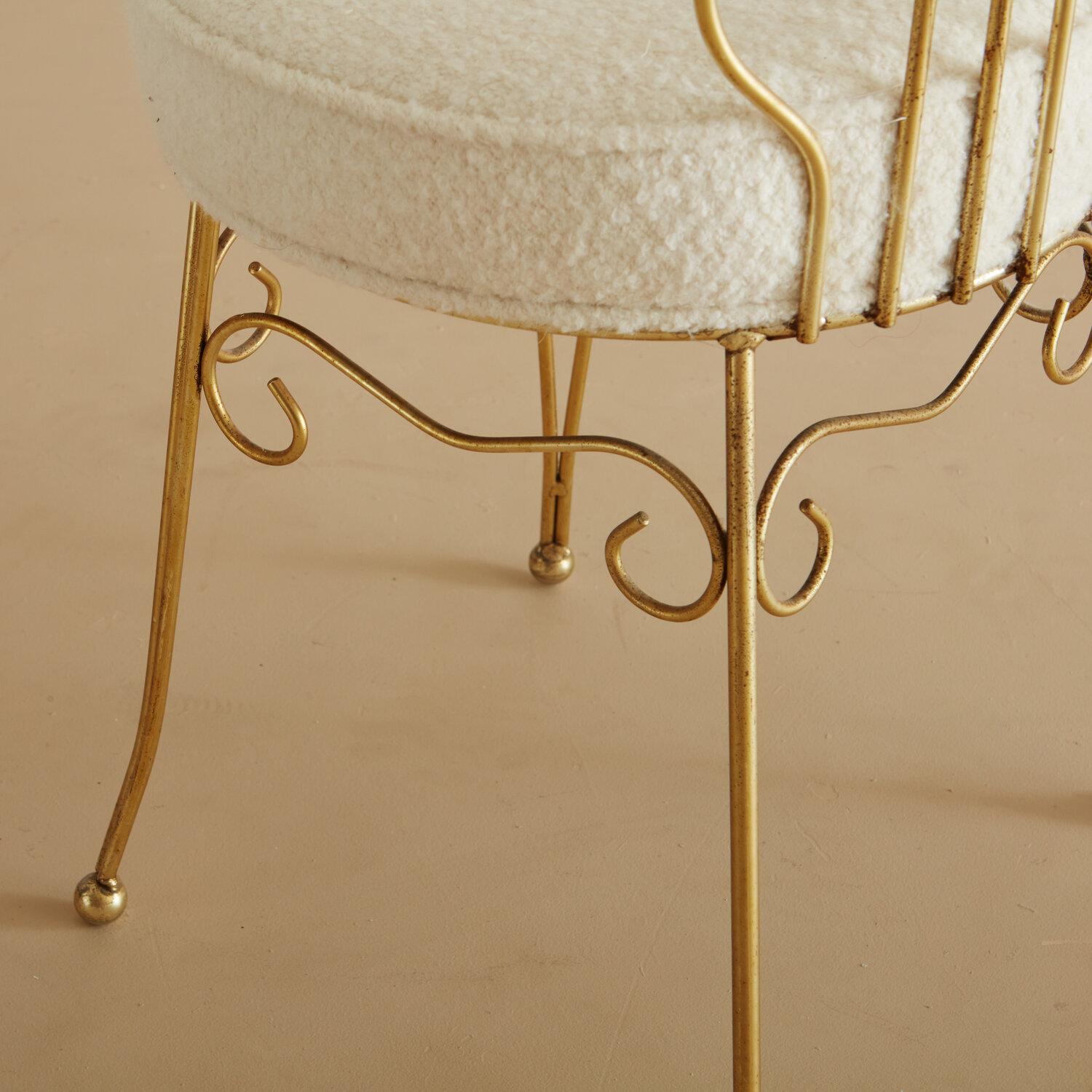 Sculptural Brass Vanity Chair in Ivory Boucle In Good Condition In Chicago, IL