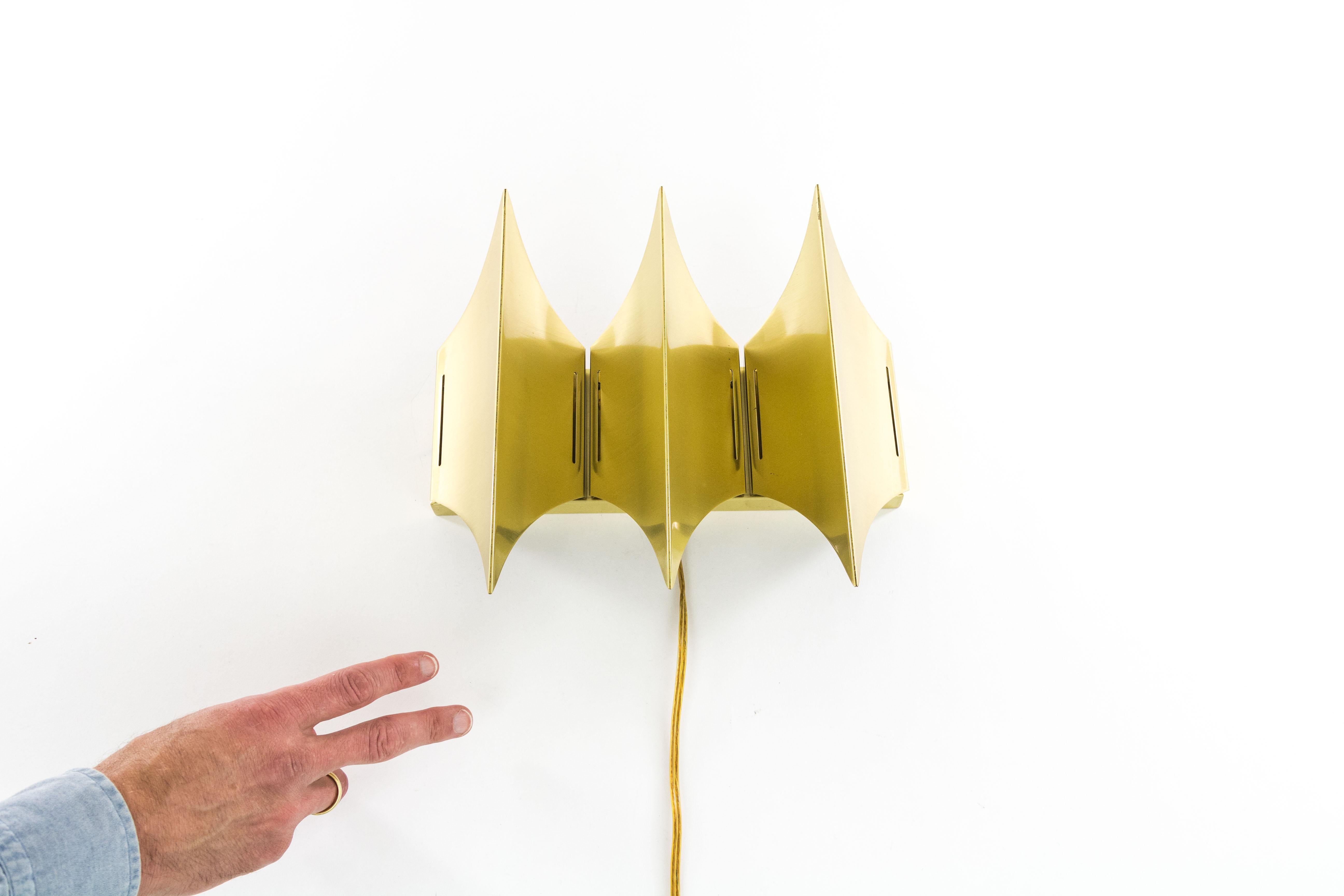 Sculptural Brass Wall Lamp Gothic III by Lyfa, 1960s In Good Condition In Rotterdam, NL