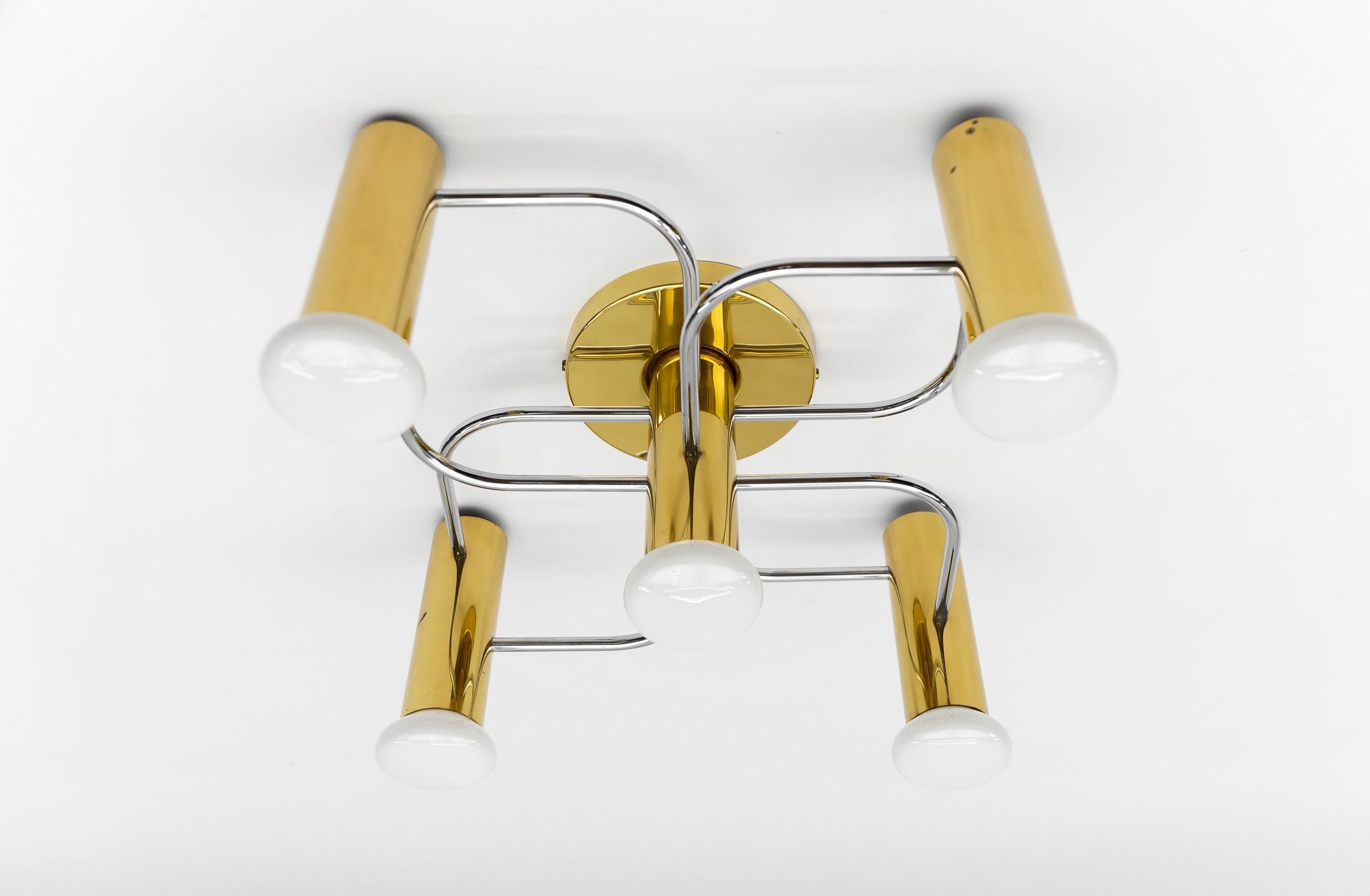 Sculptural Brass Wall Lights Flush Mounts by Leola, 1970s In Good Condition For Sale In Nürnberg, Bayern