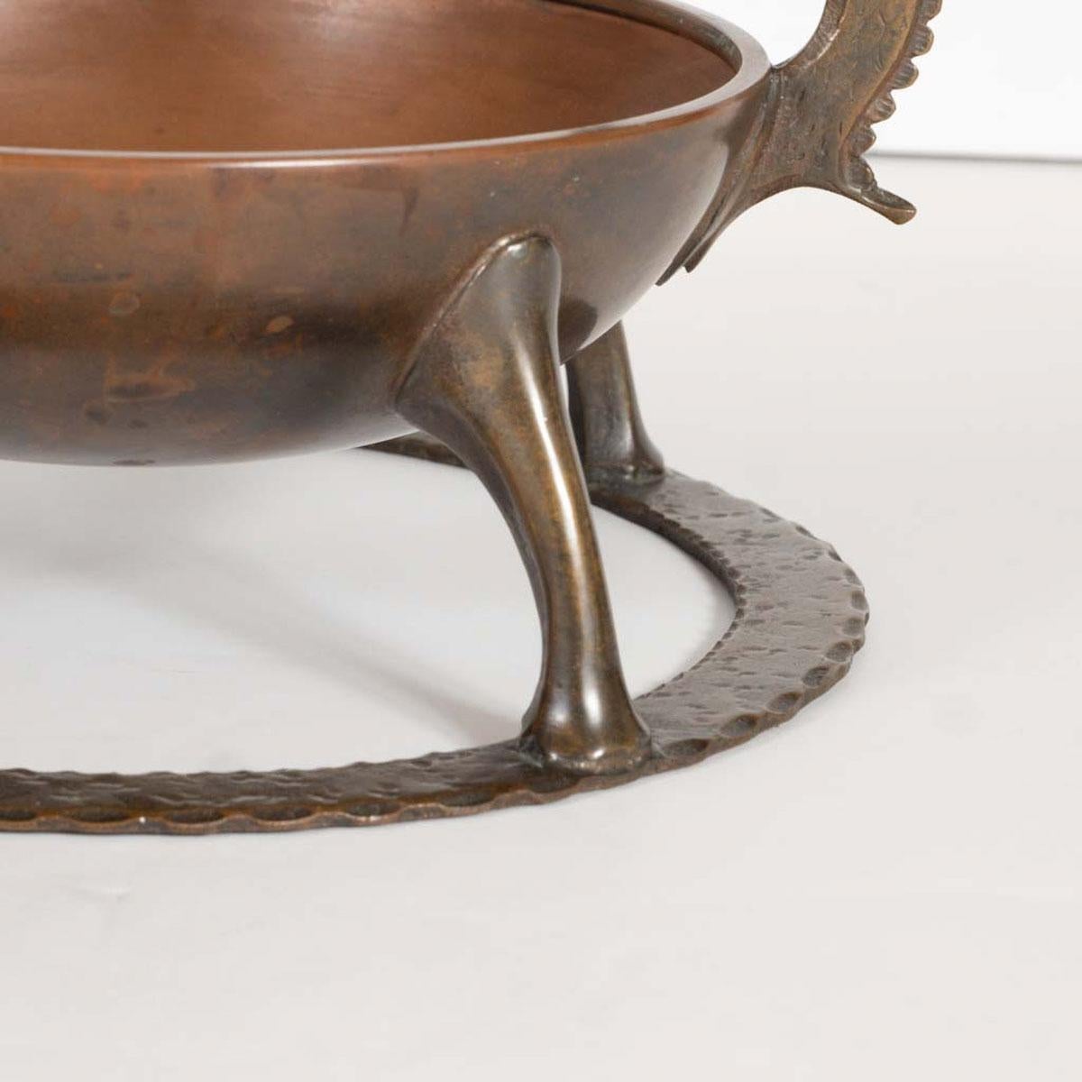 Sculptural Bronze Ashtray by Oscar Bach In Good Condition For Sale In Tarrytown, NY