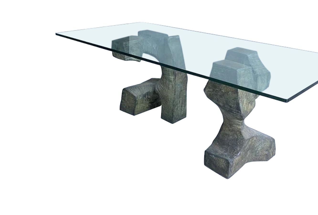 Midcentury Spanish, an outstanding sculptural bronze table in monolithic Brutalist style by Valenti of Spain.
In the style of midcentury sculptures such as Henry Moore, the abstract nature of these bronzes
is very impressive.
The two differing