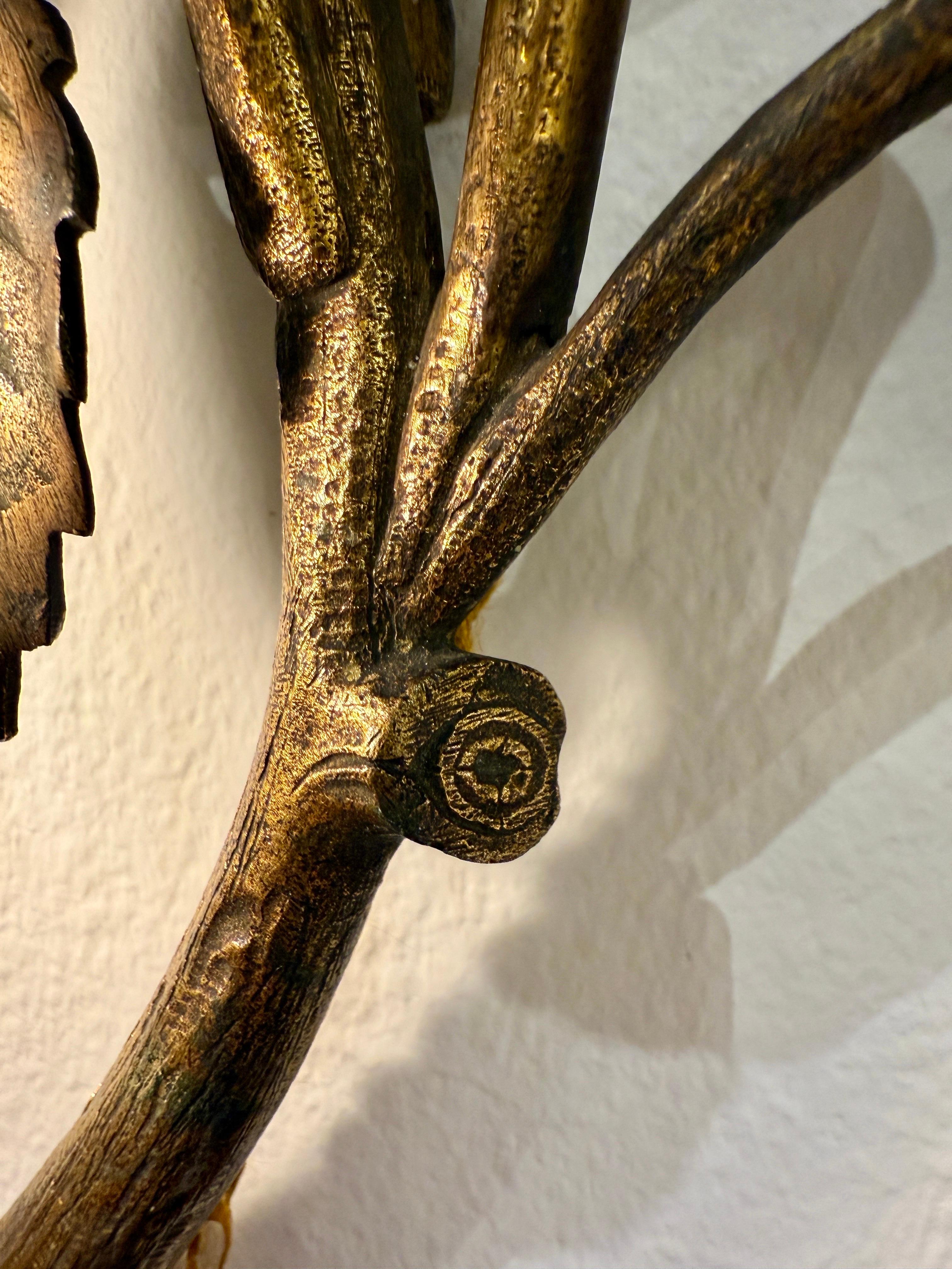 Lampada da parete scultorea in bronzo con rami di castagno antichi in vendita 6