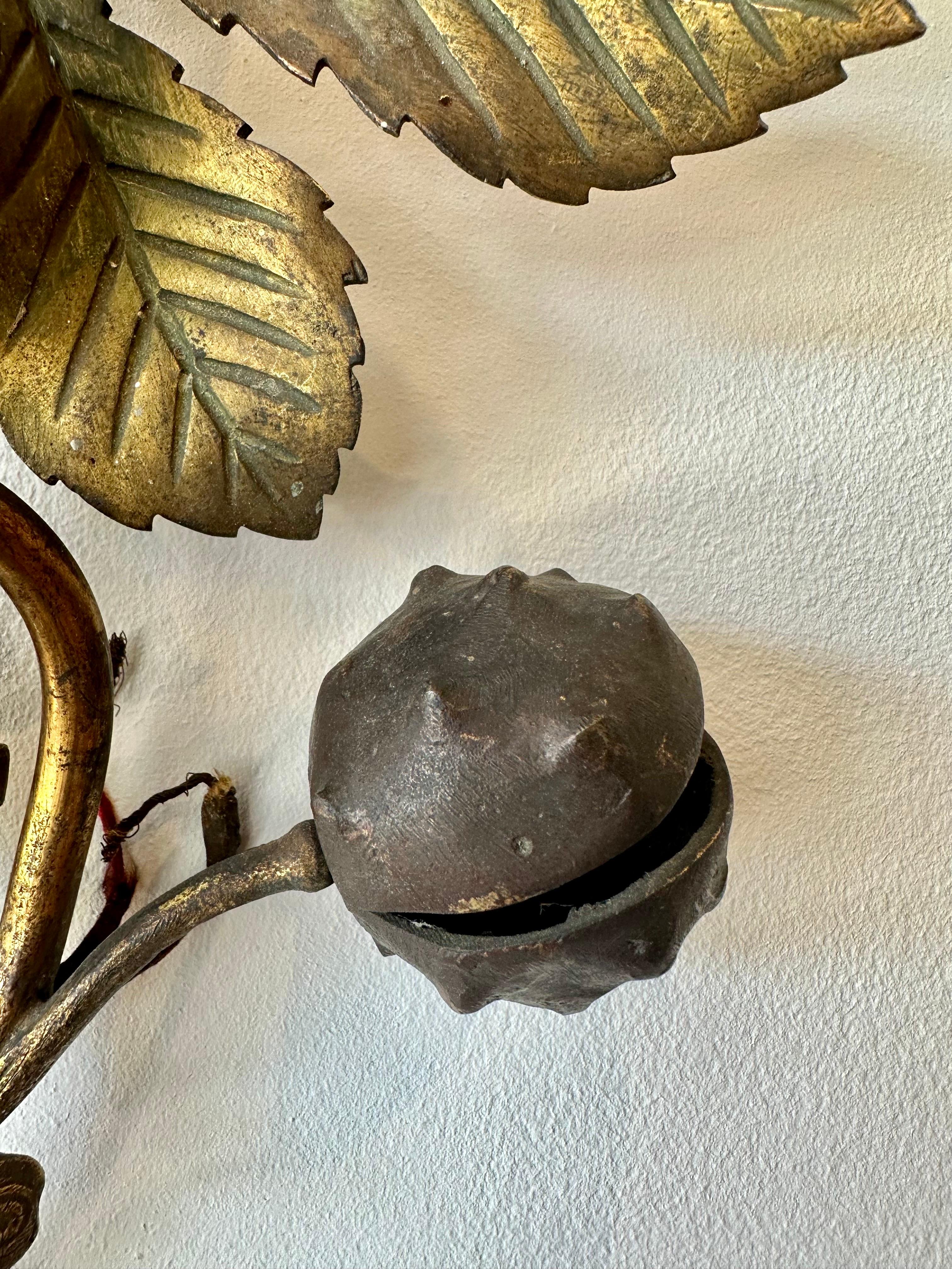 Foresta Nera Lampada da parete scultorea in bronzo con rami di castagno antichi in vendita