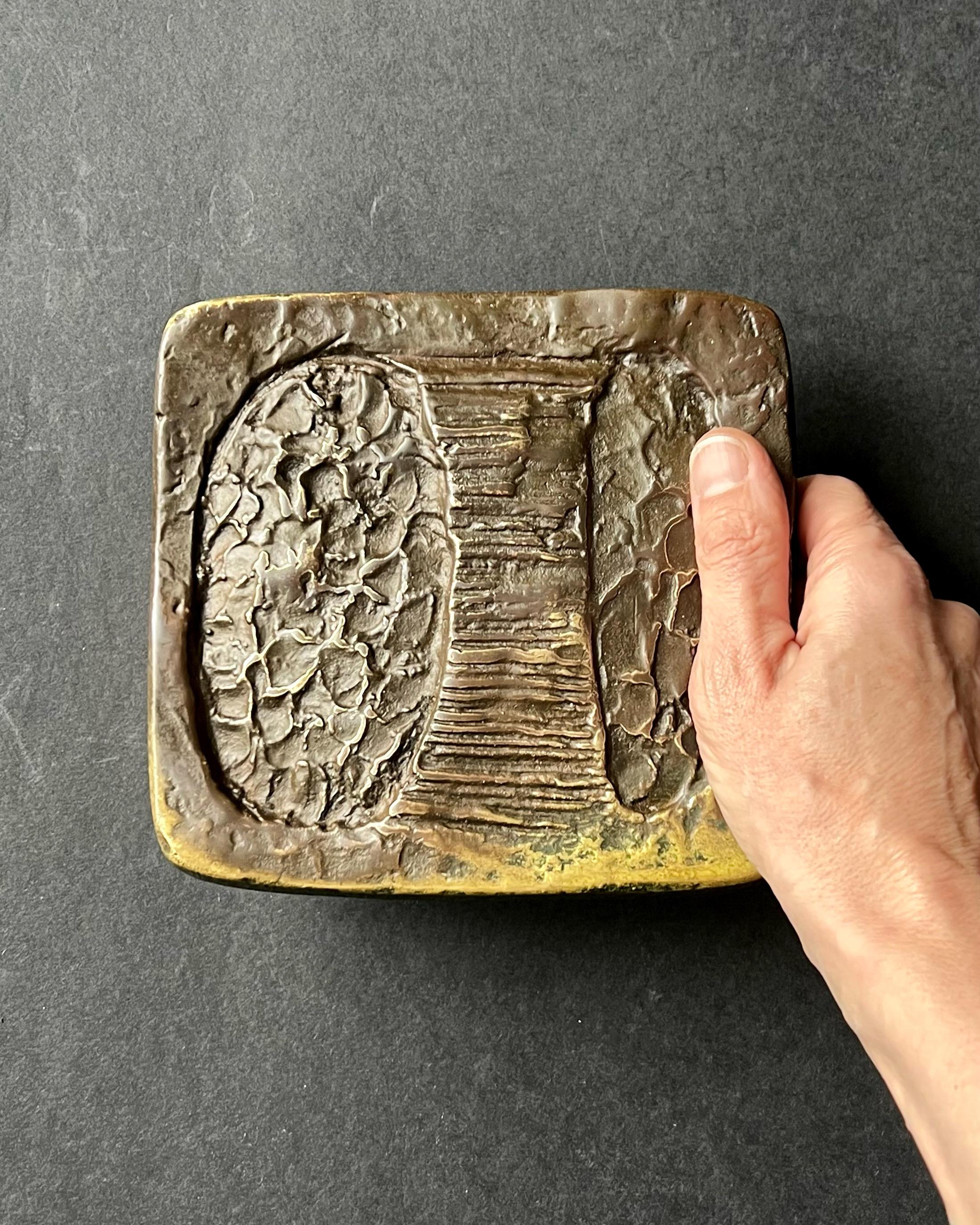 Poignée de porte sculpturale en bronze au design abstrait en vente 4