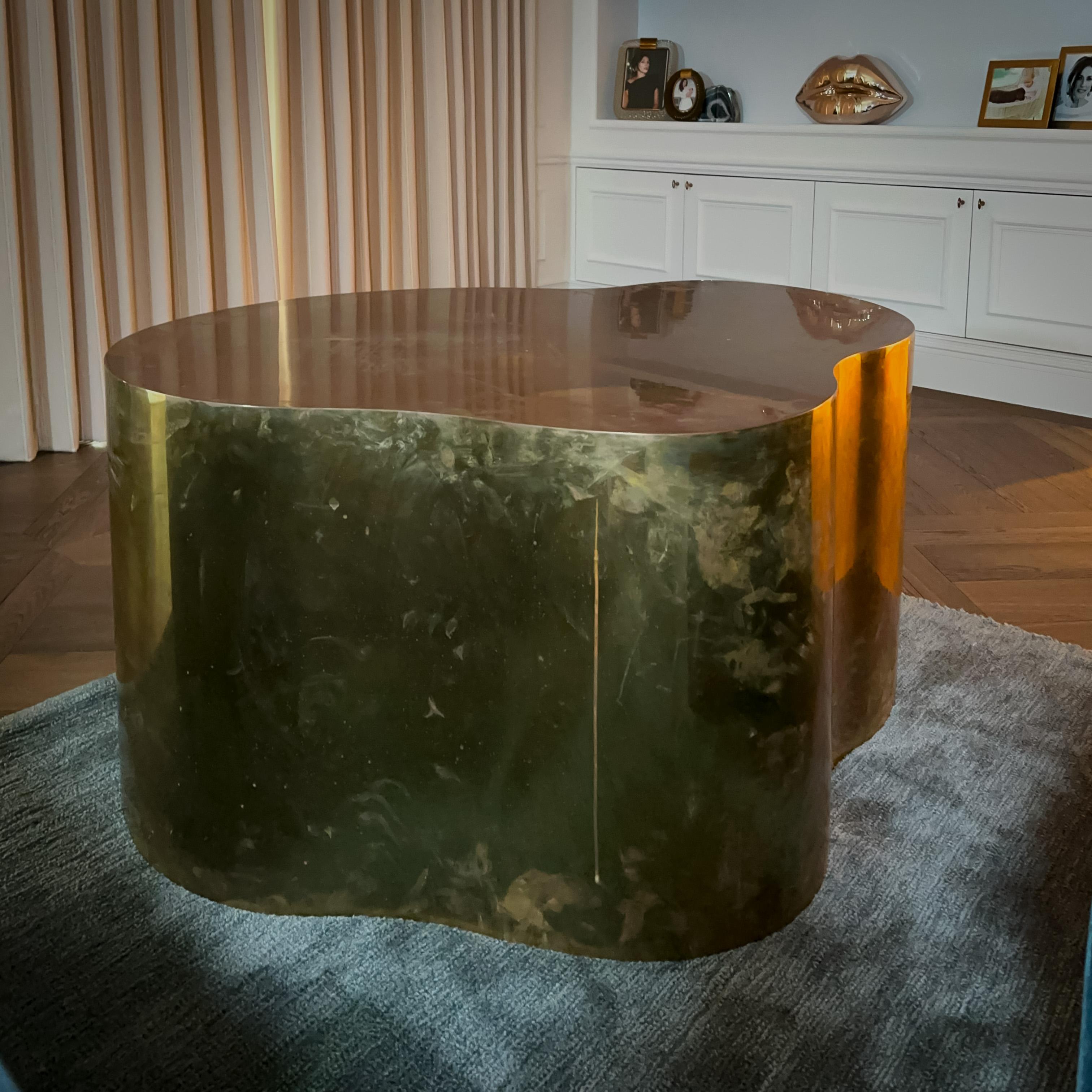Sculptural Bronze Metal Freeform Side Table c. 1980s For Sale 2