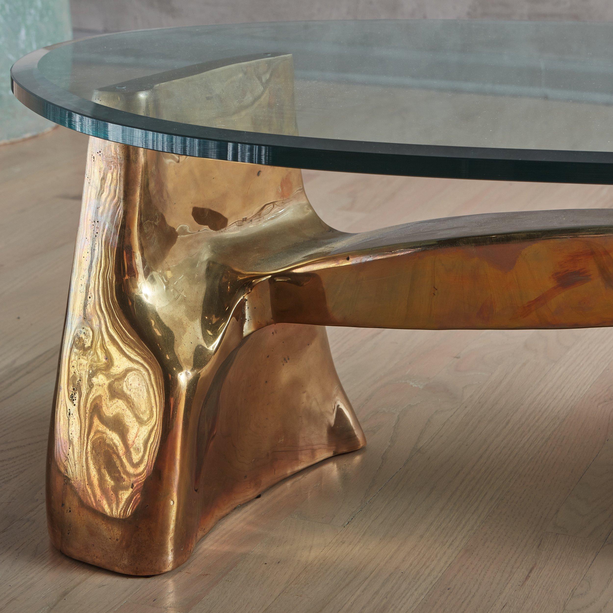 Table basse sculpturale en bronze et verre de Wayne Trapp, 1987 en vente 1