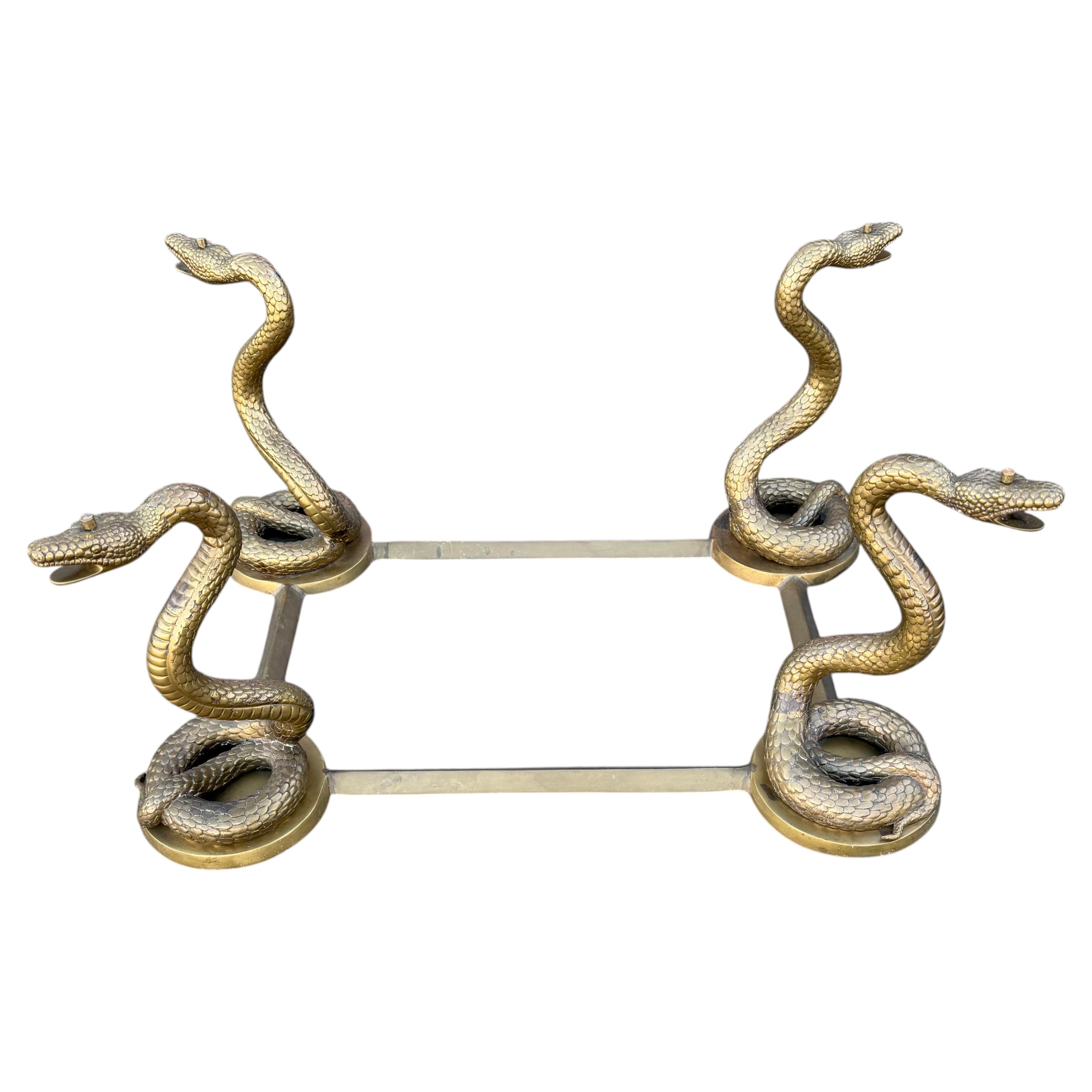 Sculpturale base de table basse en bronze avec serpent, Hollywood Regency, style Jansen en vente