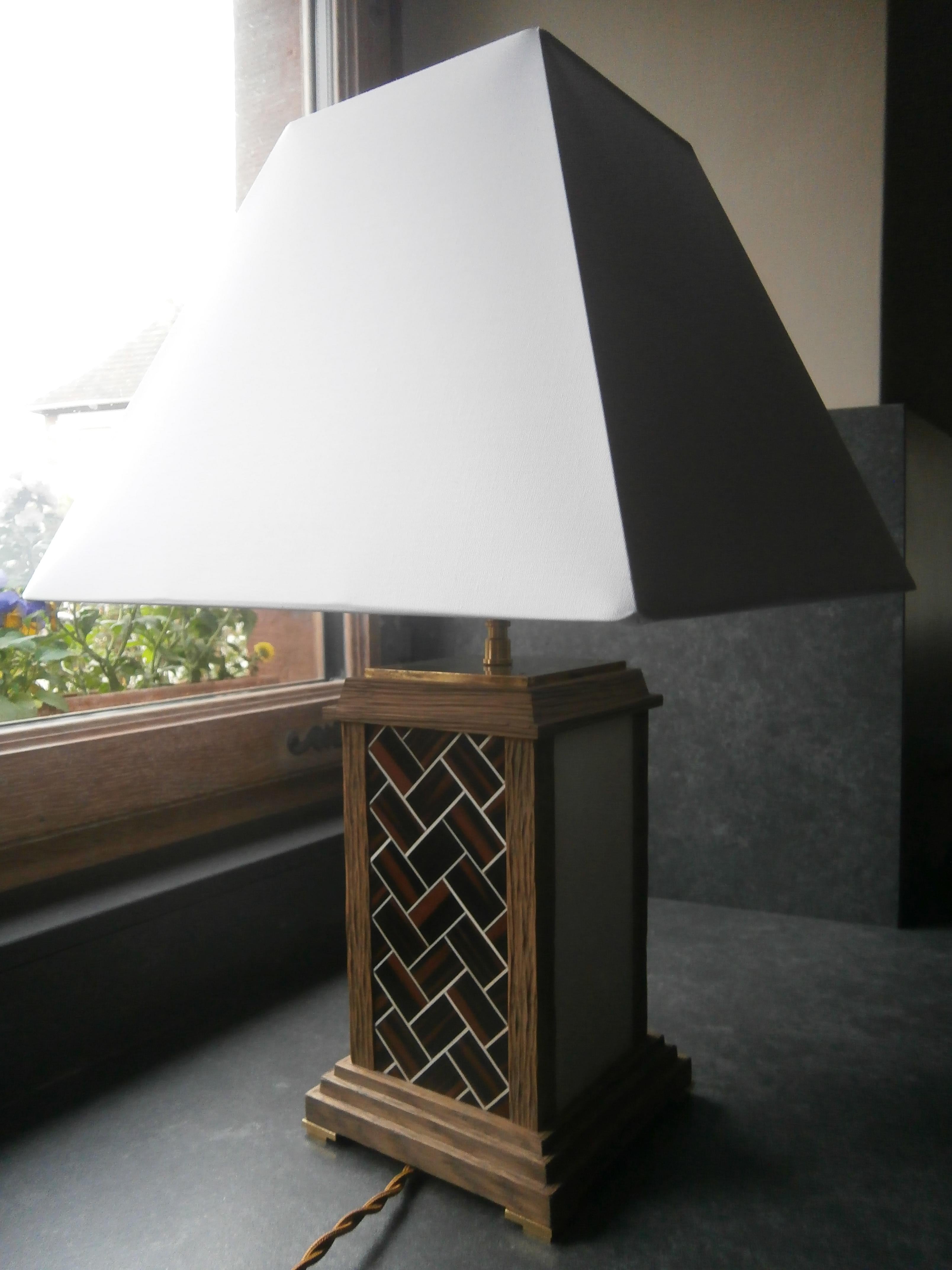 Sculptural Bronze Table Lamp For Sale 3