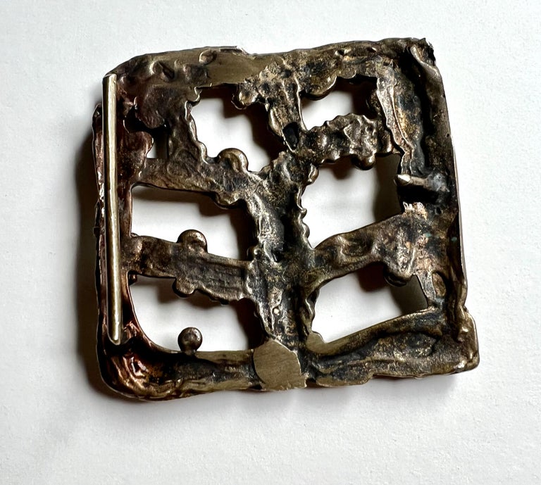 Vintage Solid Brass Abstract Sculptural Brutalist Belt Buckle Sculptural Brutalist Brass Belt Buckle For Sale at 1stDibs main image 4