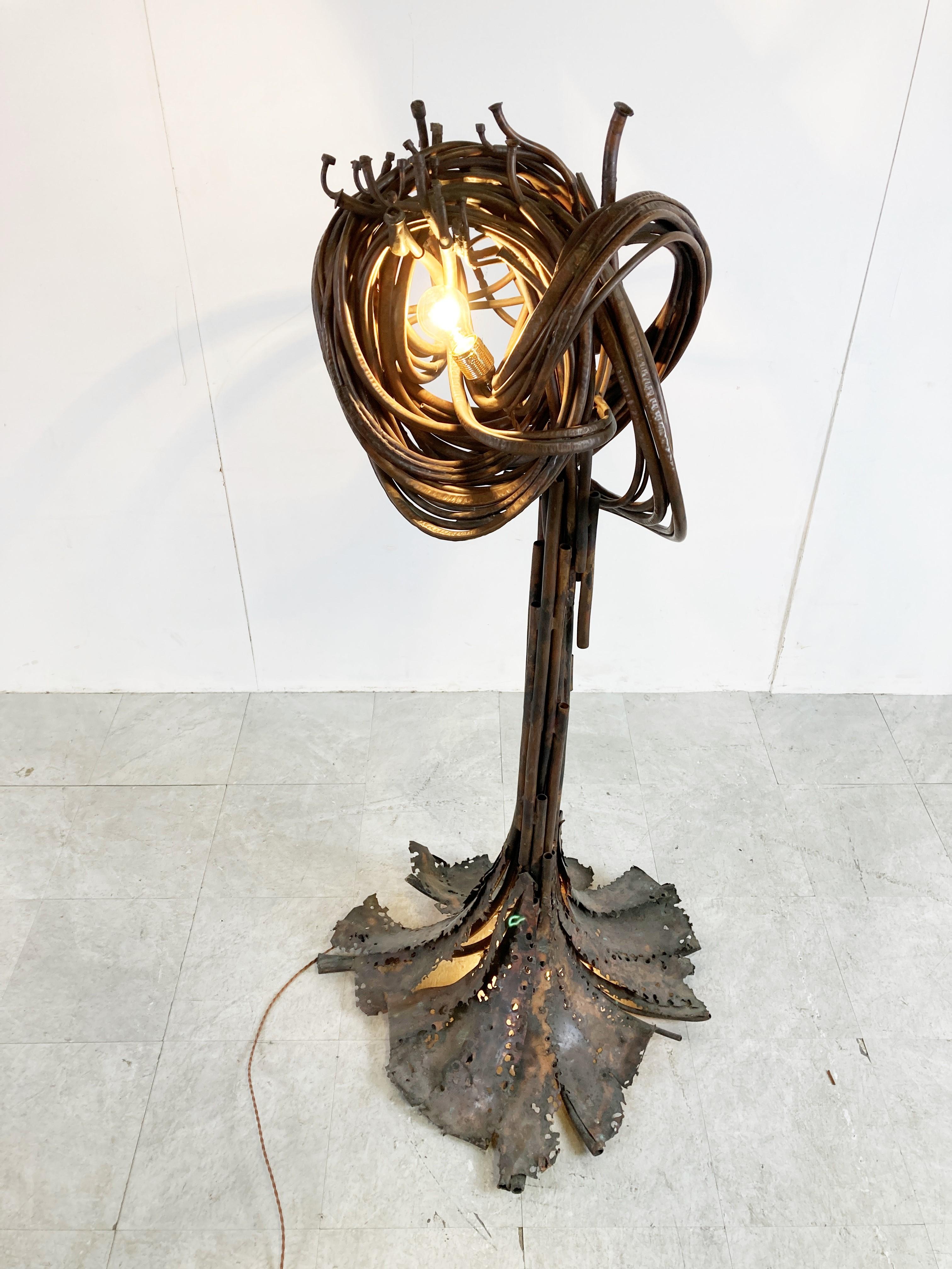 Sculptural Brutalist Copper Floor Lamp, 1970s by Jean Claeys For Sale 5