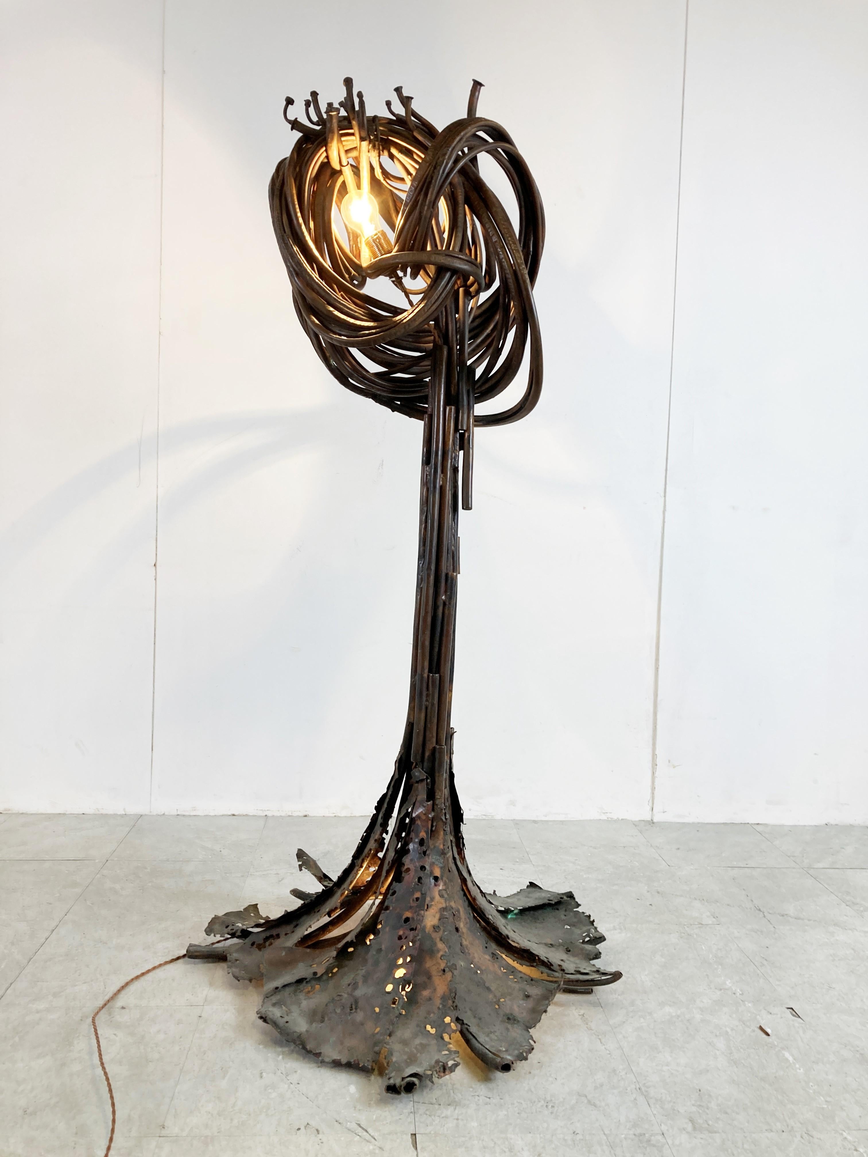 Sculptural Brutalist Copper Floor Lamp, 1970s by Jean Claeys For Sale 6