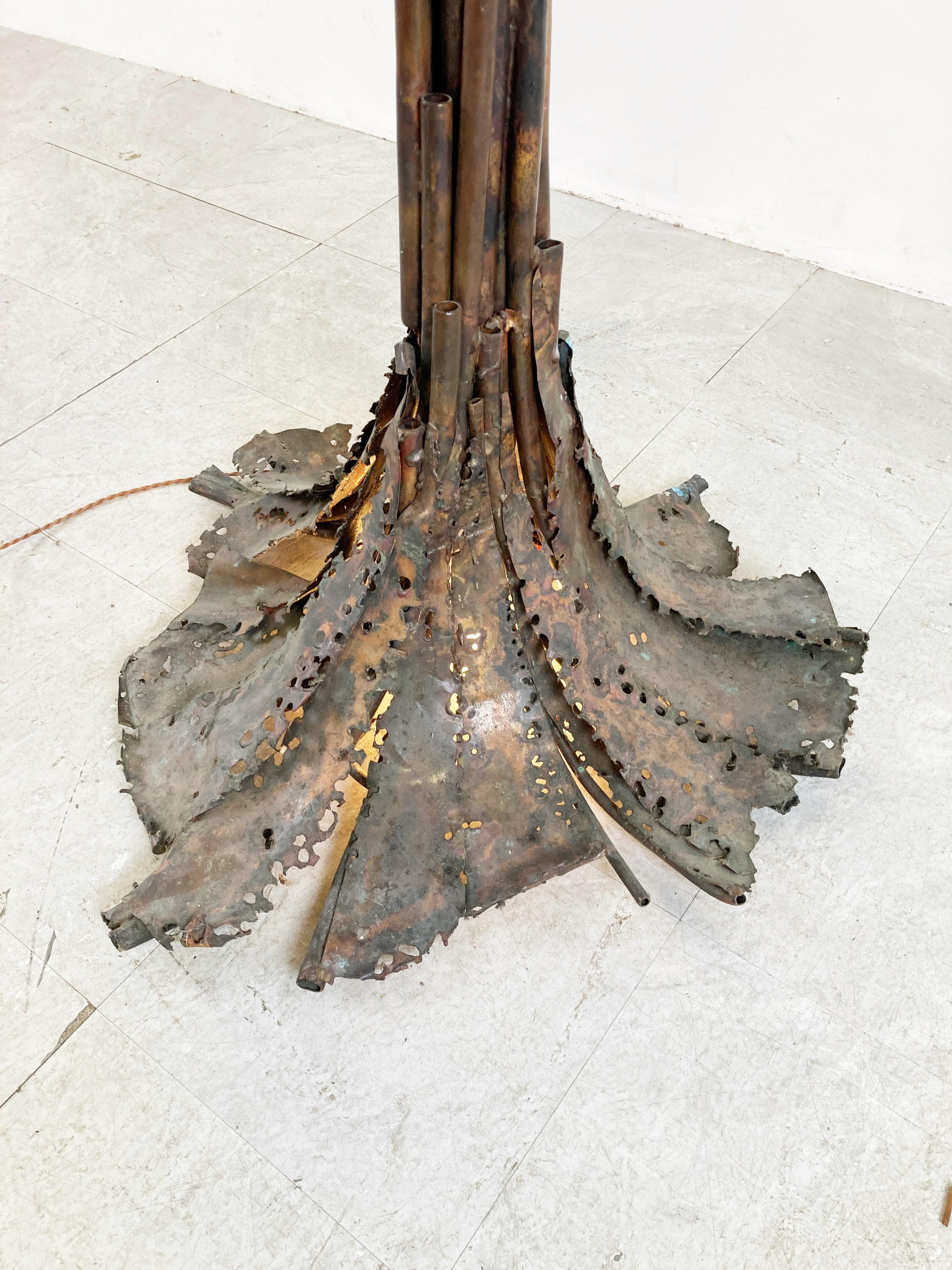 Belgian Sculptural Brutalist Copper Floor Lamp, 1970s by Jean Claeys For Sale