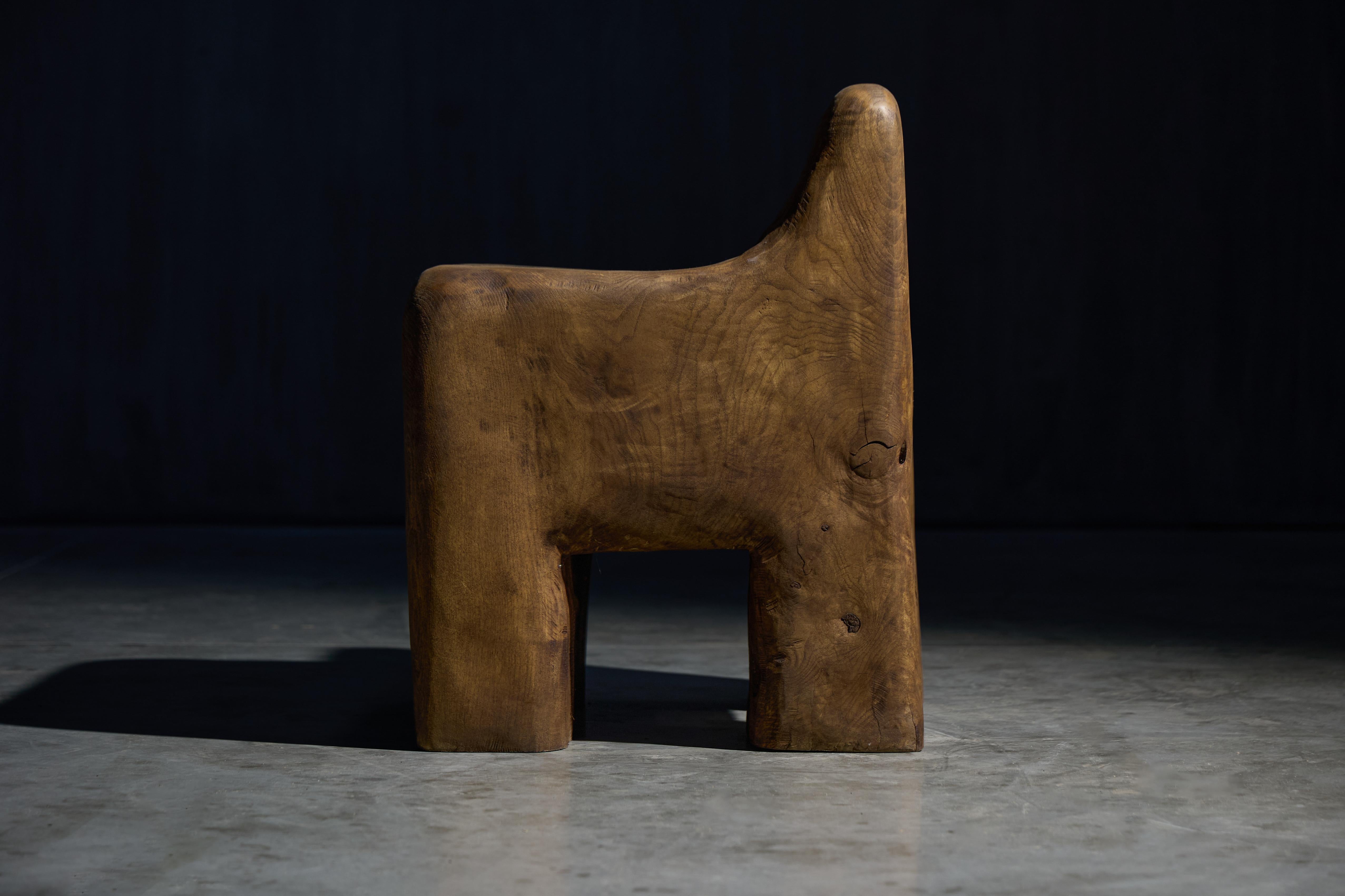 Sculptural Brutalist Hand-Carved Chair, France, 2024 In Excellent Condition For Sale In Antwerp, BE