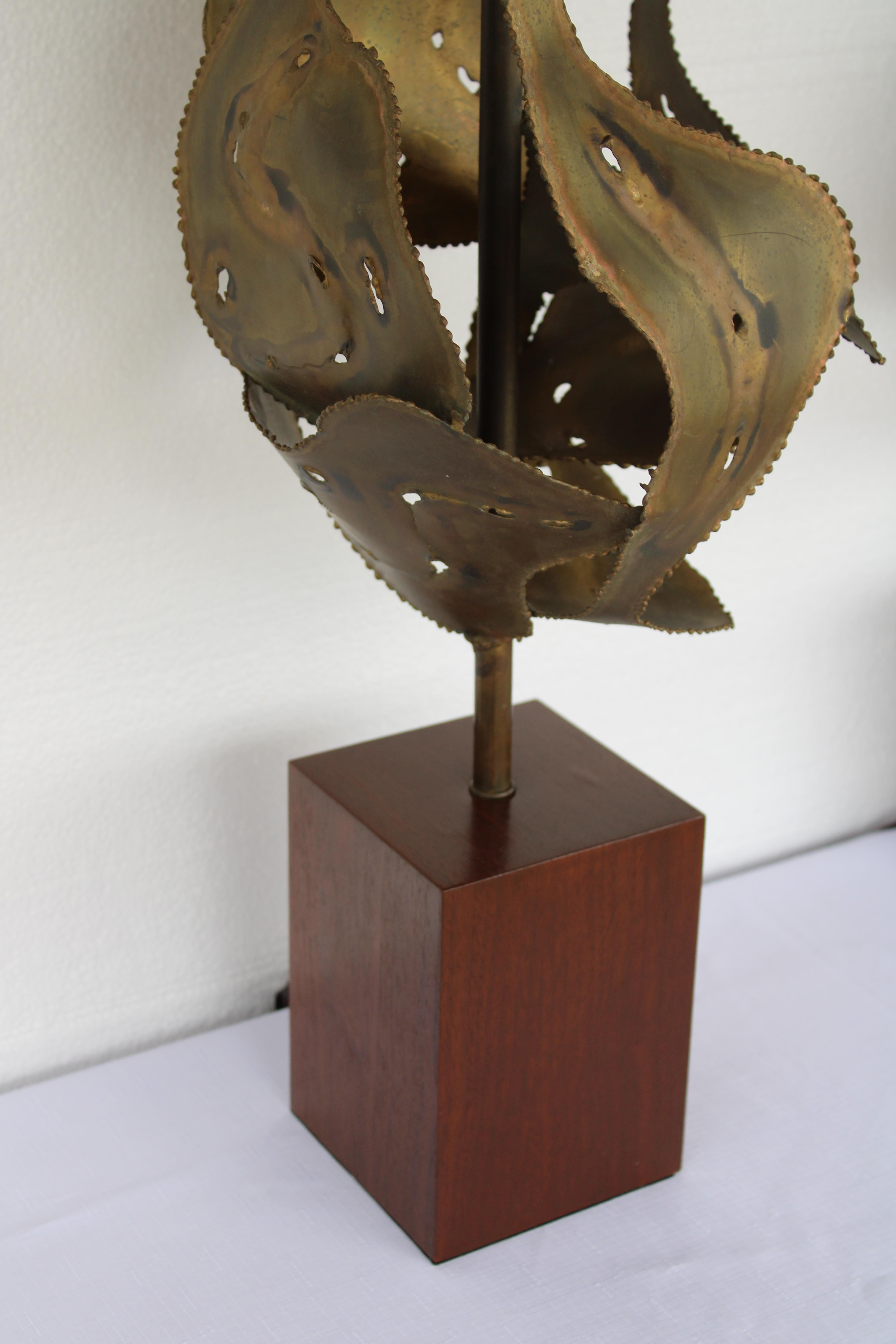 Milieu du XXe siècle Lampe sculpturale brutaliste de la lampe Laurel Mfg. Entreprise en vente