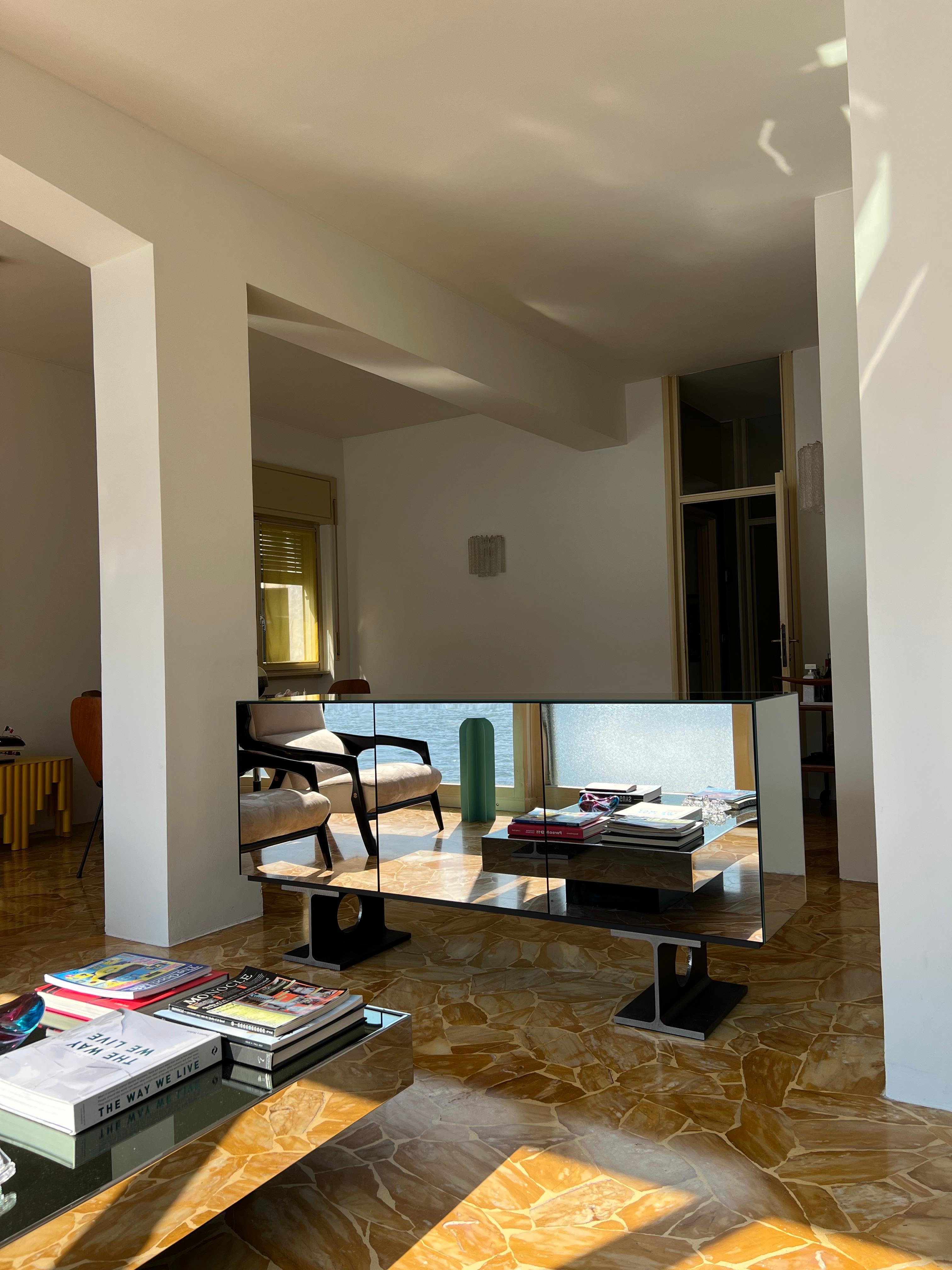 Armoire murale brutaliste Spinzi Milan, design industriel de collection en vente 10