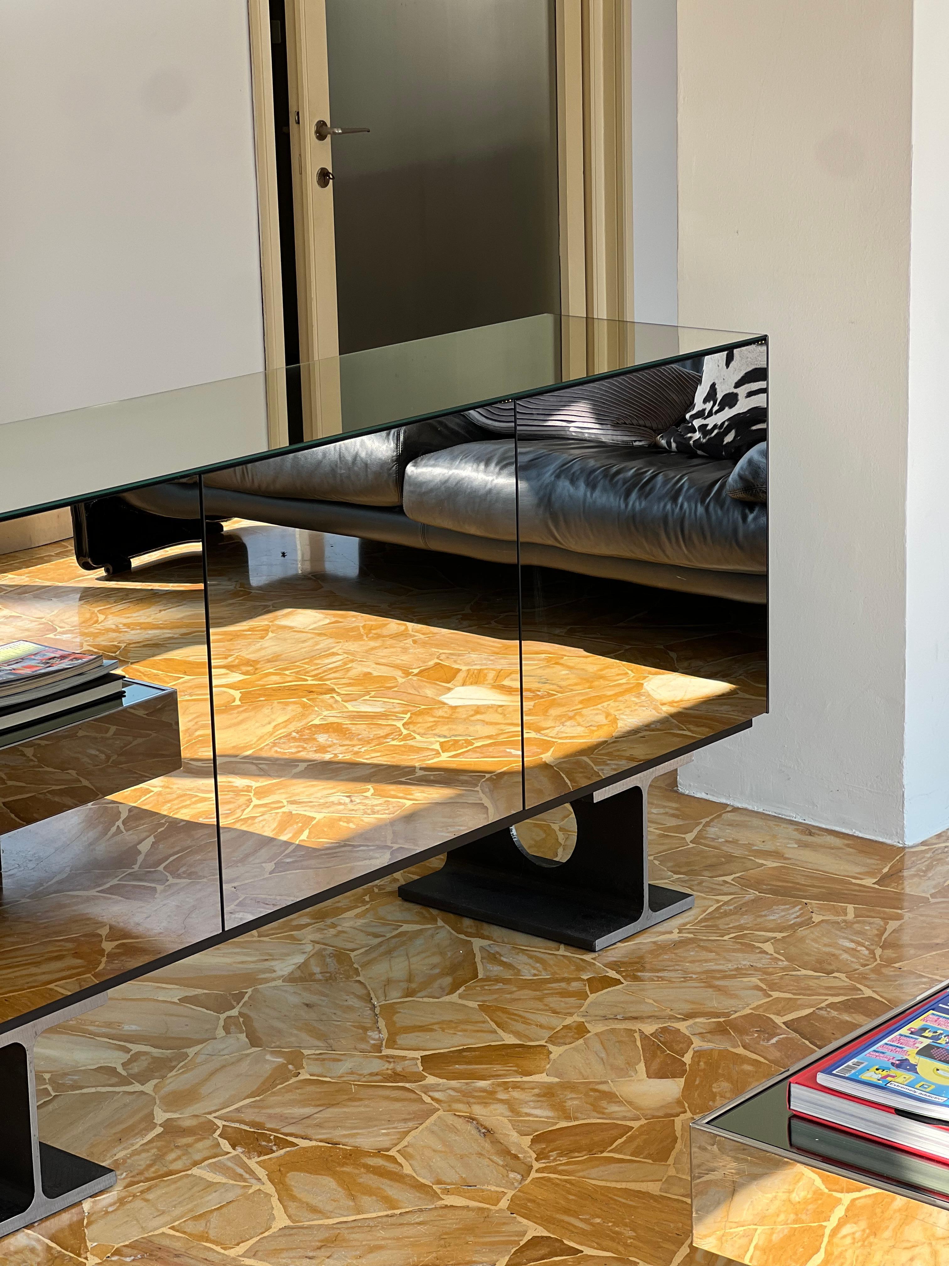 Armoire murale brutaliste Spinzi Milan, design industriel de collection en vente 11