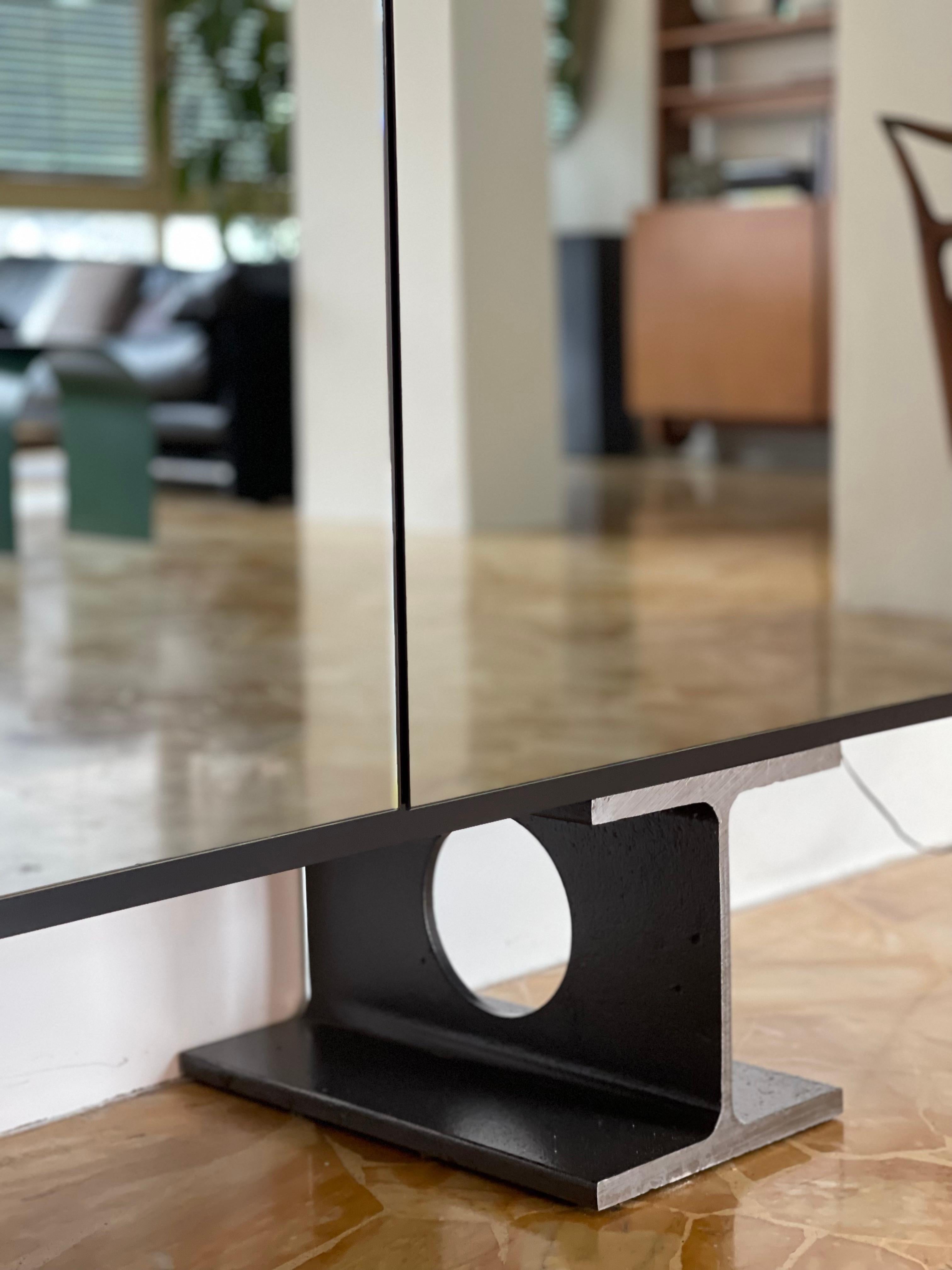 Armoire murale brutaliste Spinzi Milan, design industriel de collection en vente 2