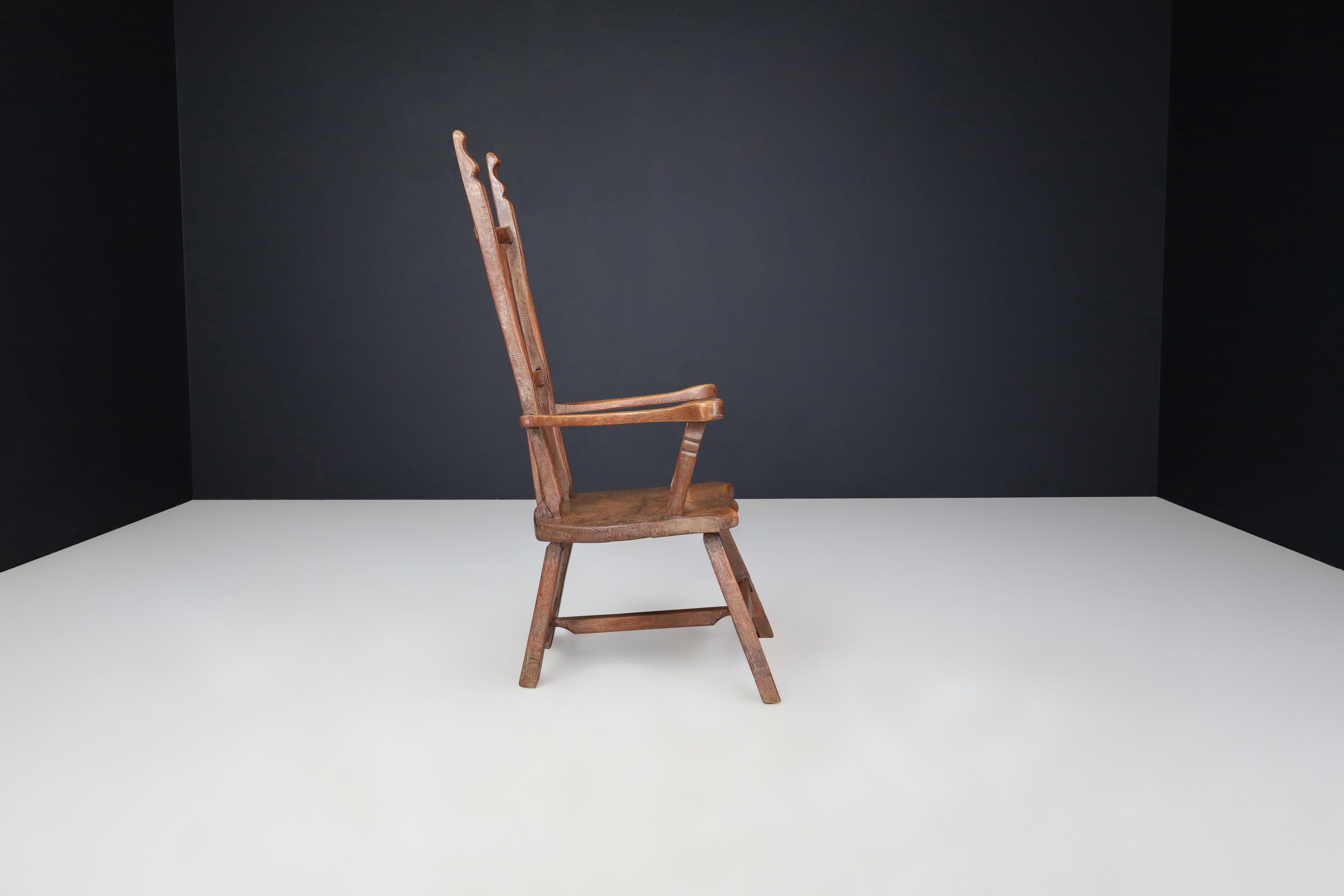 Skulpturaler brutalistischer Eichen-Sessel - Französische Handwerkskunst, 1960er Jahre im Zustand „Gut“ im Angebot in Almelo, NL