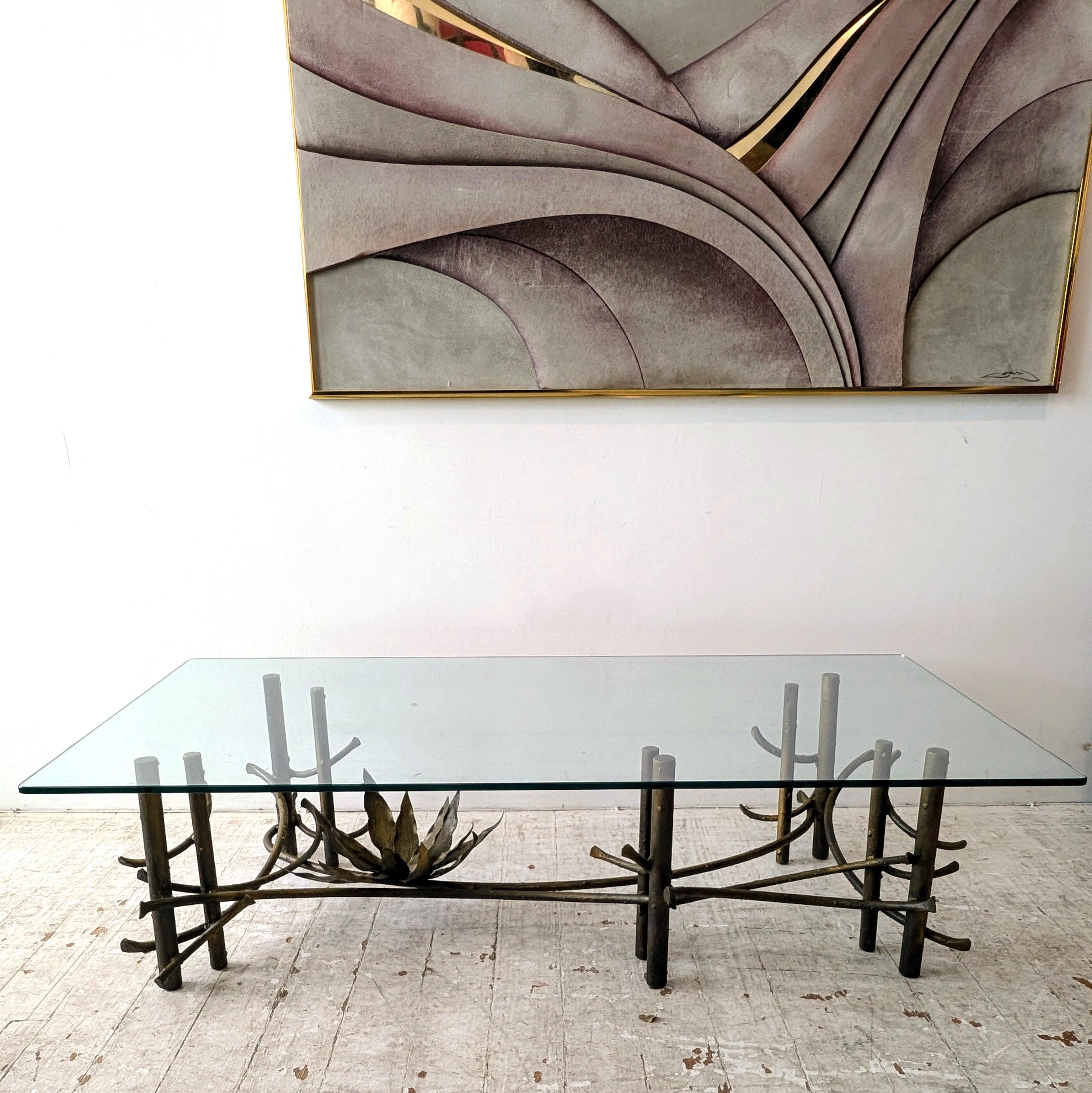Sculptural Brutalist Silas Seandel attr gilt metal lotus flower coffee table In Good Condition In Hastings, GB