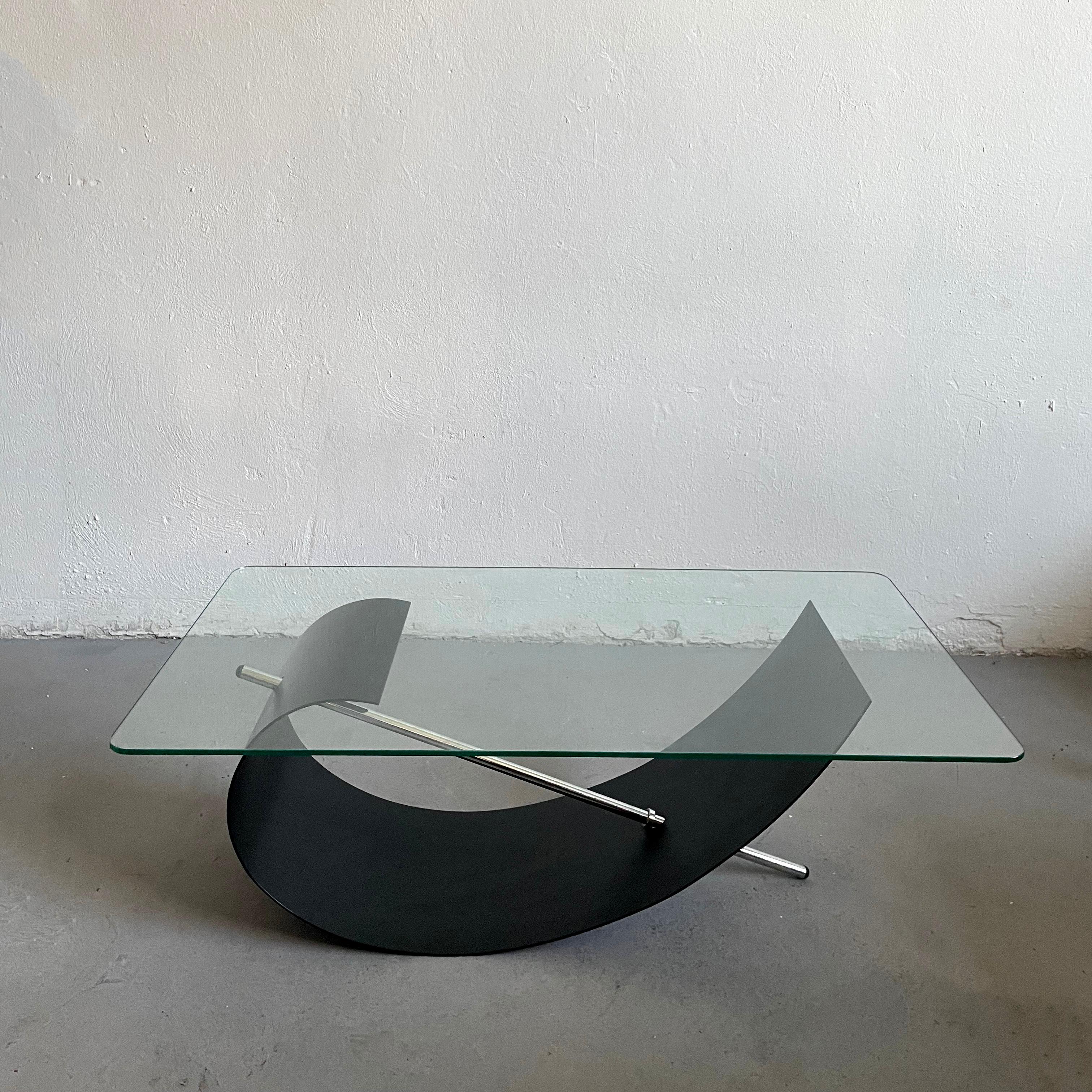 Sculptural Brutalist Steel and Glass Coffee Table For Sale 4