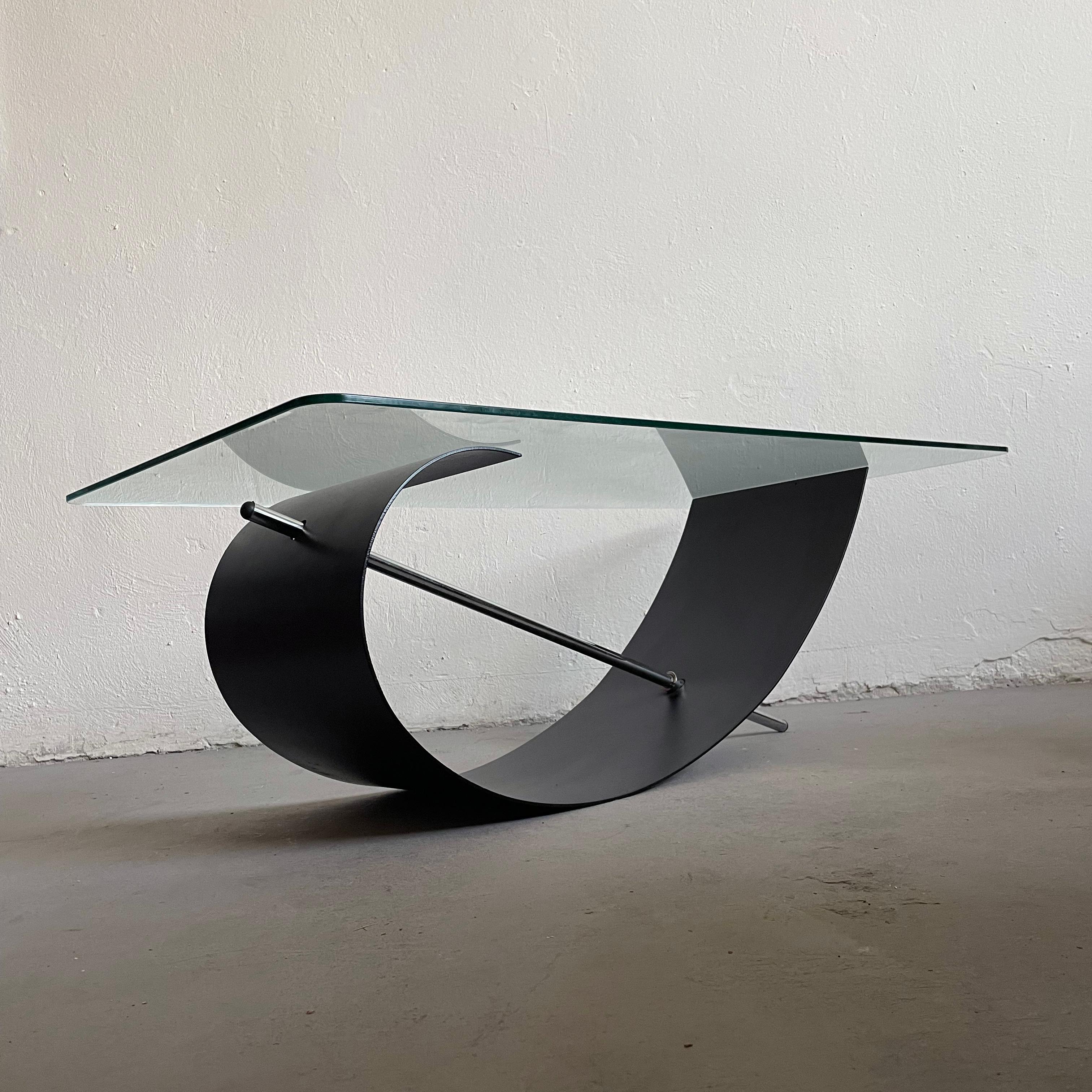 20th Century Sculptural Brutalist Steel and Glass Coffee Table For Sale