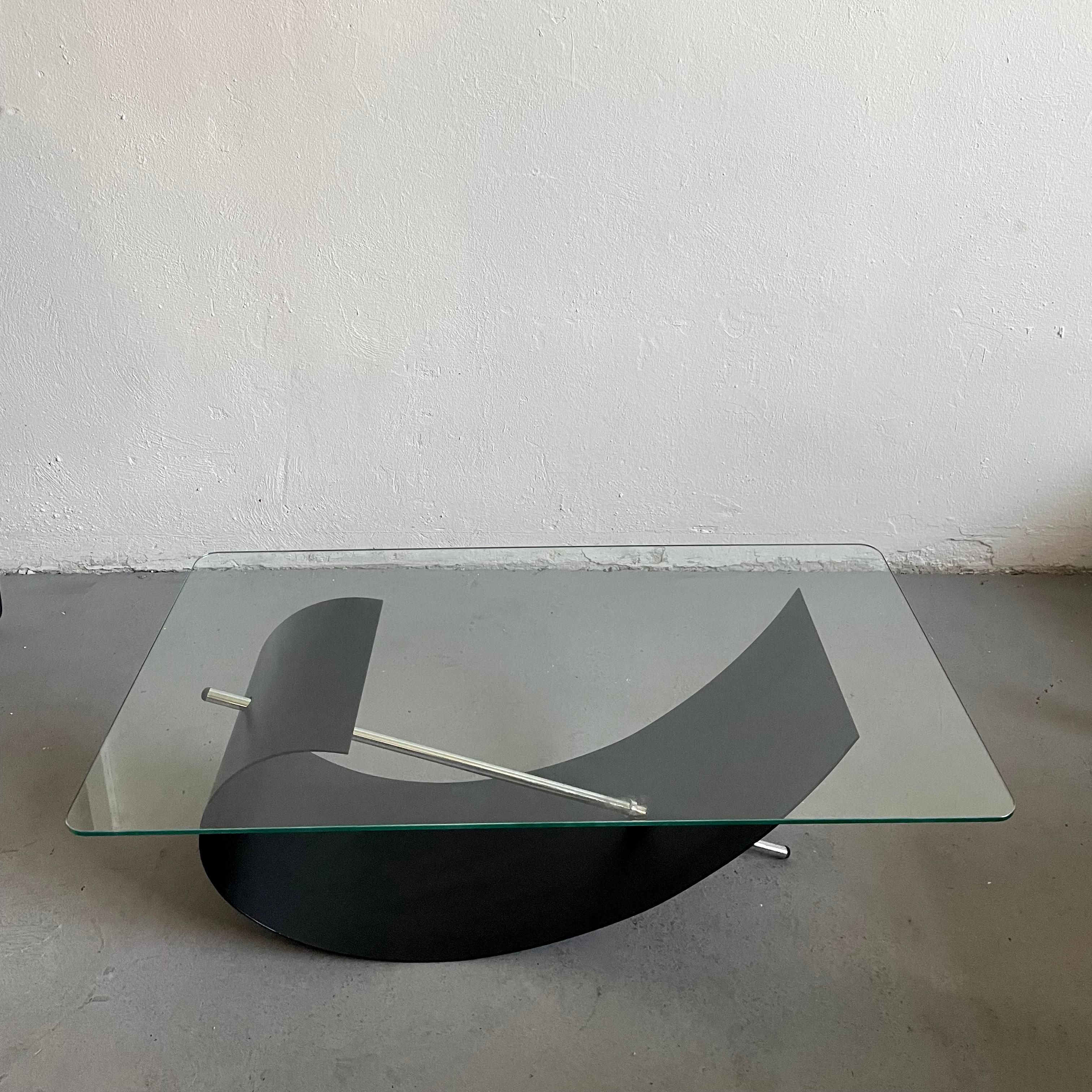 Sculptural Brutalist Steel and Glass Coffee Table For Sale 3
