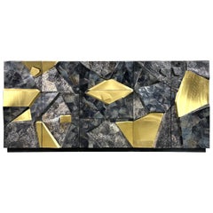 Credenza scultorea brutalista con mosaico in pietra e ottone nello stile di Paul Evans