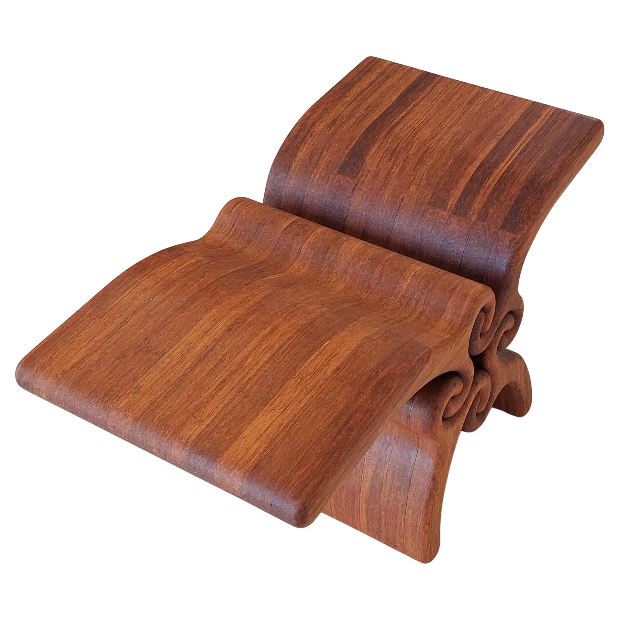 Sculpturale, brutaliste, monolithique  Table basse / Table d'appoint / Objet en vente