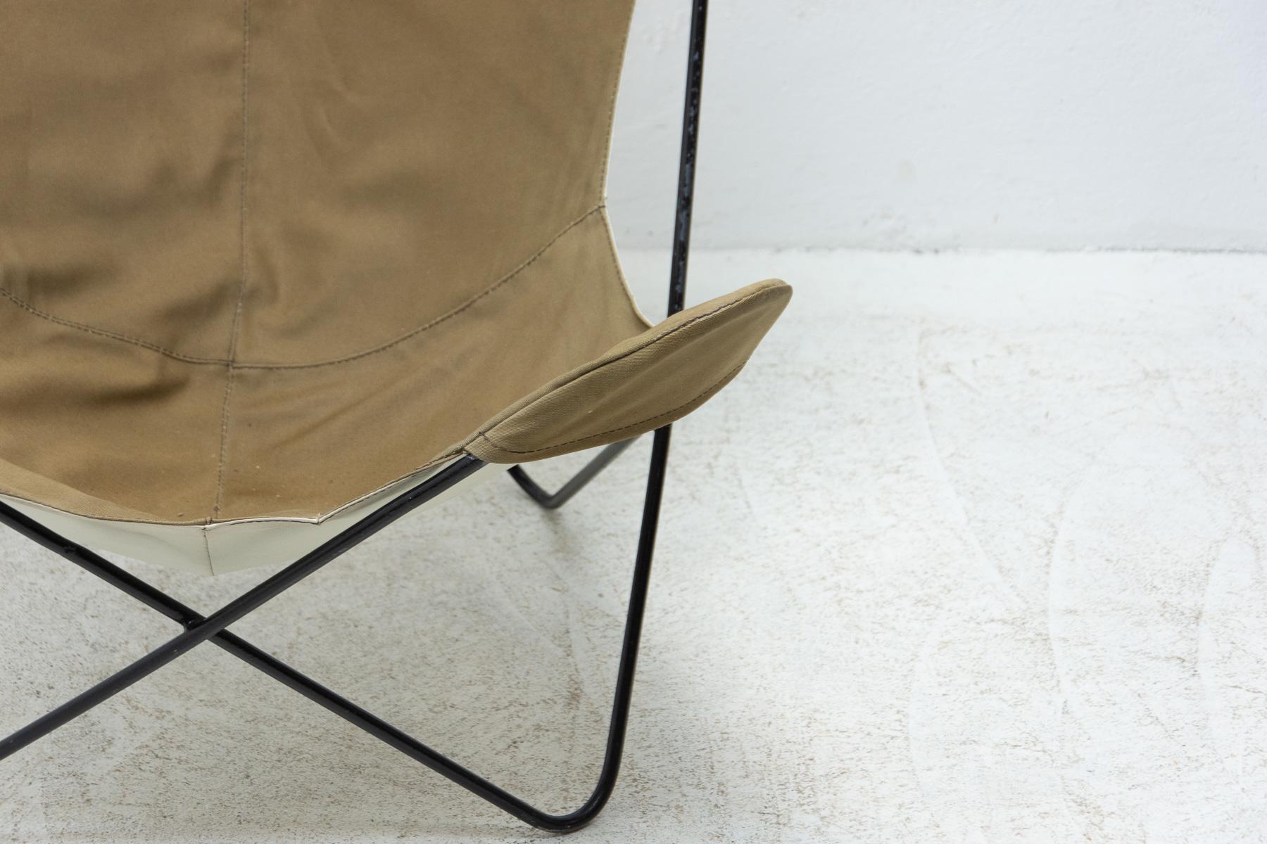 Sculptural Butterfly Chair Originaly Designed by Jorge Ferrari-Hardoy 4