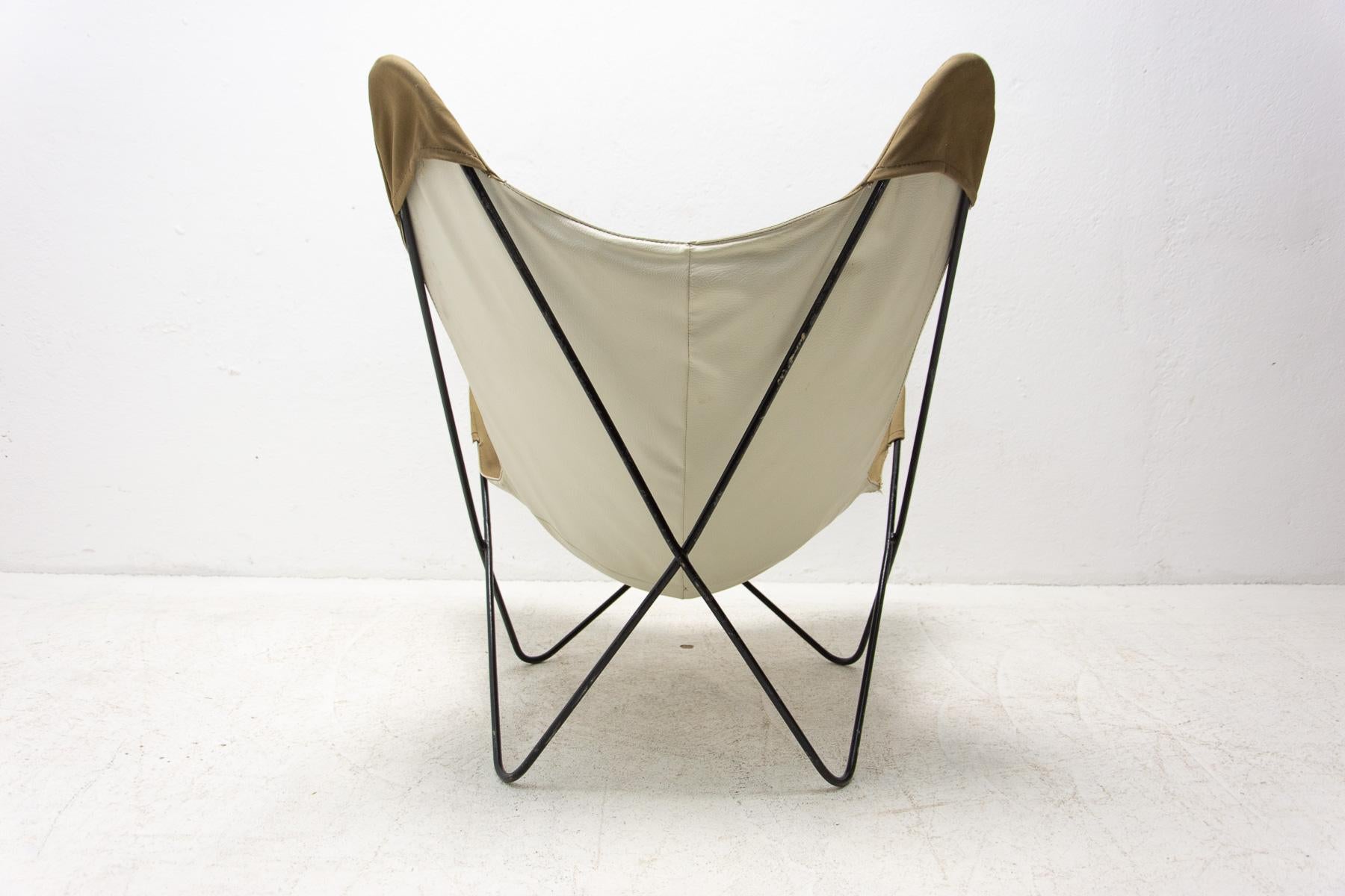 Fabric Sculptural Butterfly Chair Originaly Designed by Jorge Ferrari-Hardoy