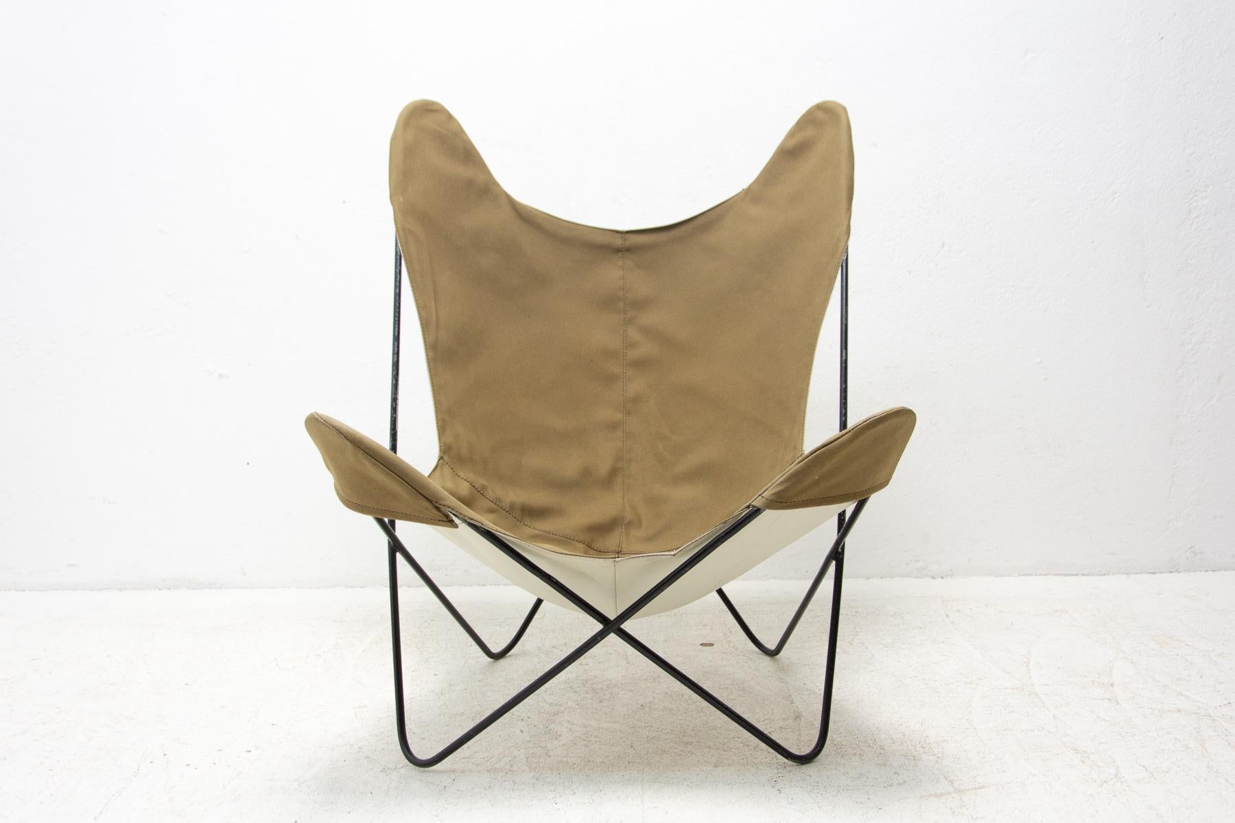 Sculptural Butterfly Chair Originaly Designed by Jorge Ferrari-Hardoy 1