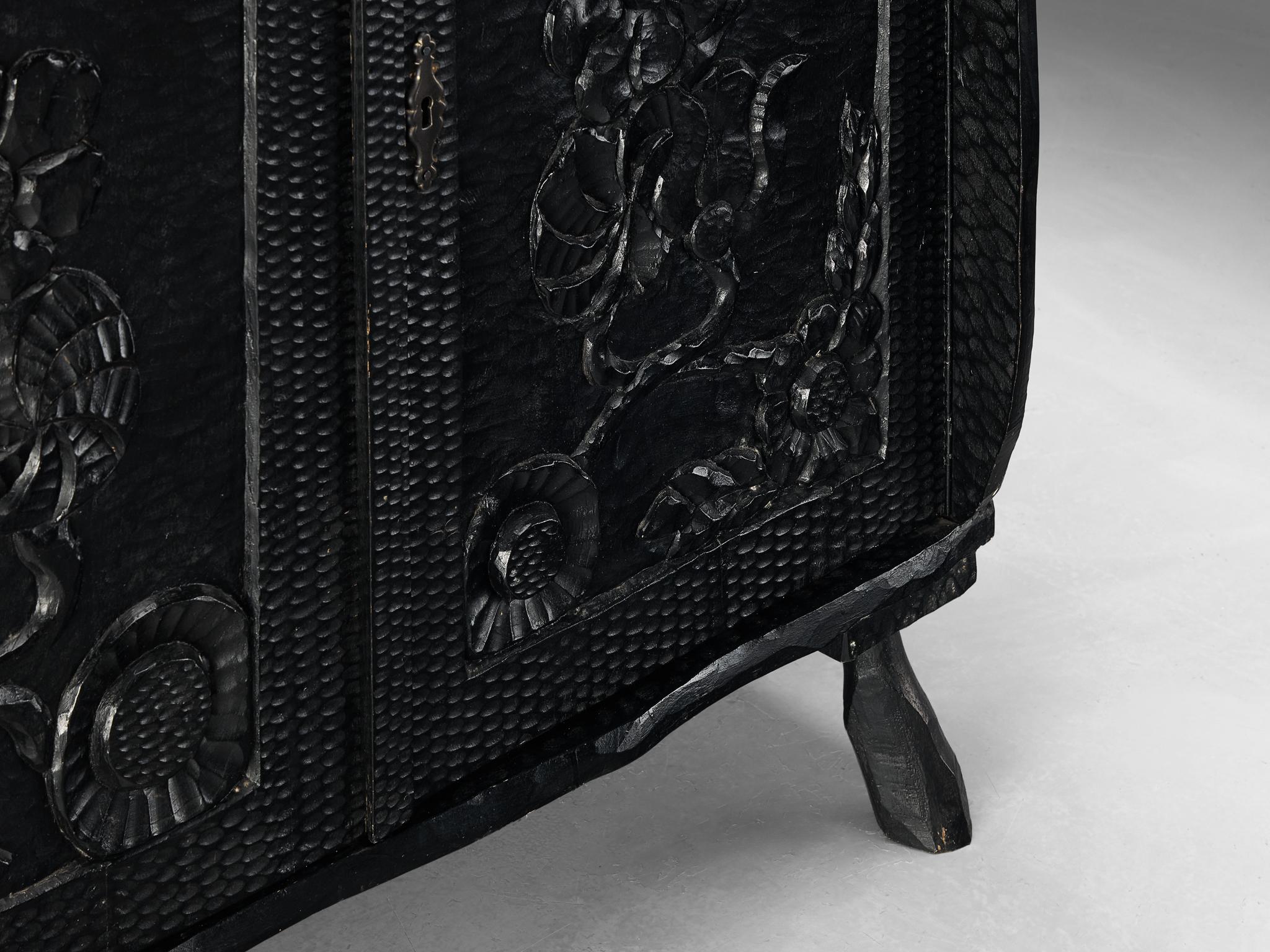 Sculptural Cabinet in Black Lacquered Wood with Decorative Carvings  For Sale 4