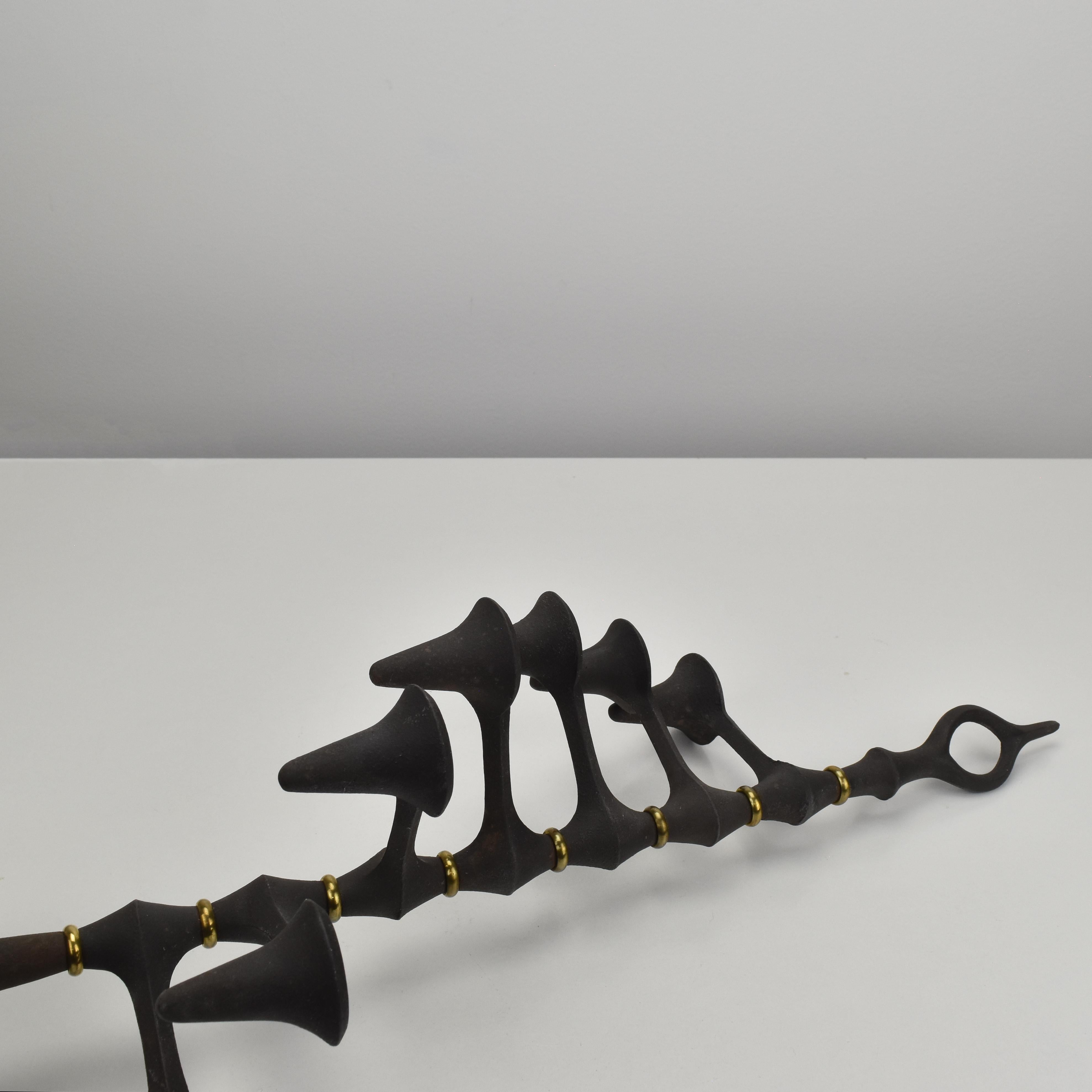 Skulpturaler Kandelaber-Kerzenhalter aus Gusseisen von Jens Quistgaard für Dansk JHQ im Angebot 1