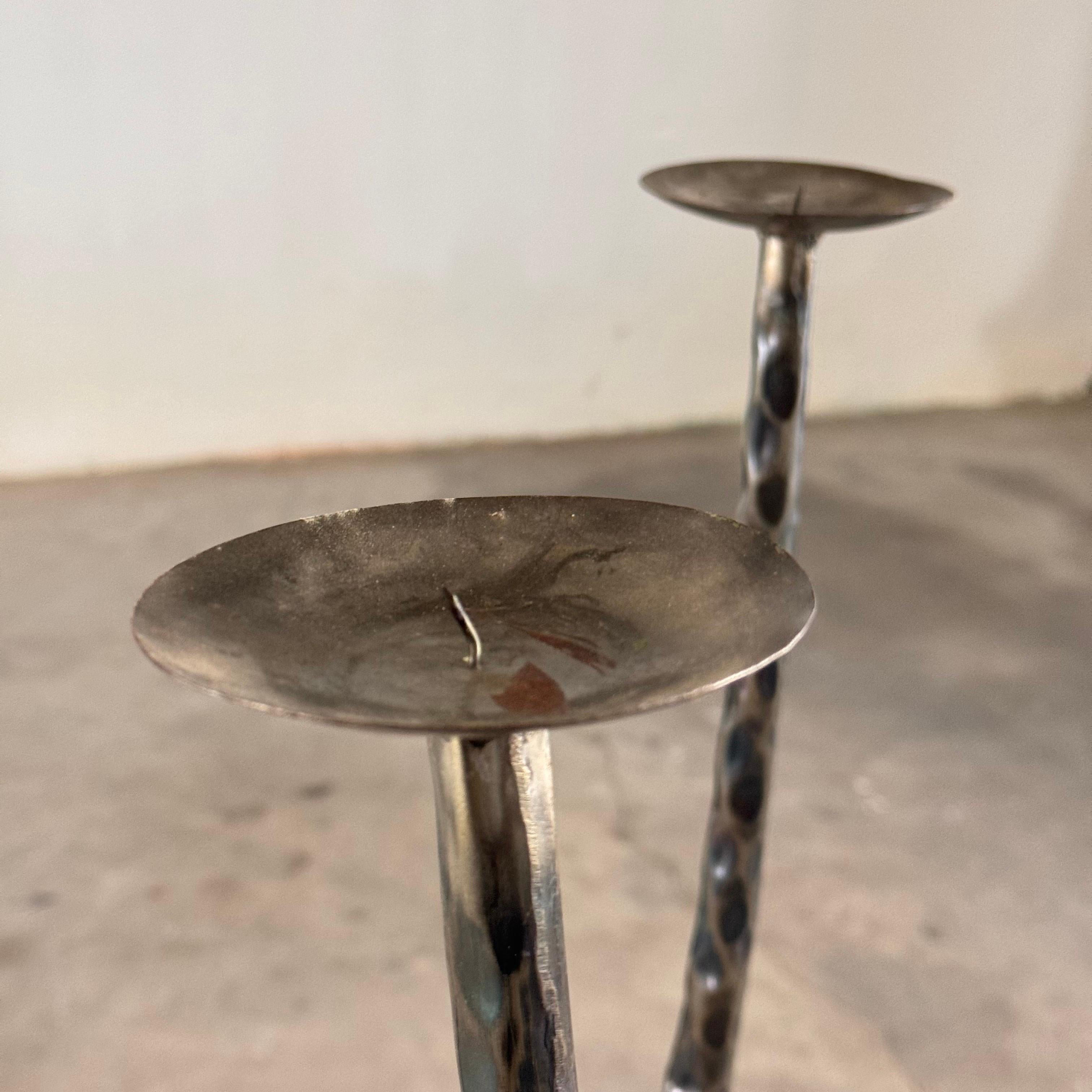 Portacandele scultorei in metallo brunito, set di 3, Italia, anni '80 in vendita 5