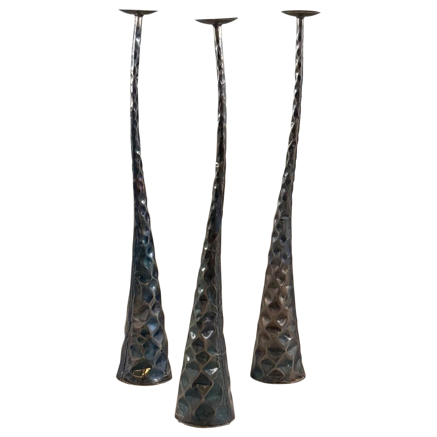 Porte-bougies sculpturaux en métal bruni, ensemble de 3, Italie, années 1980 en vente