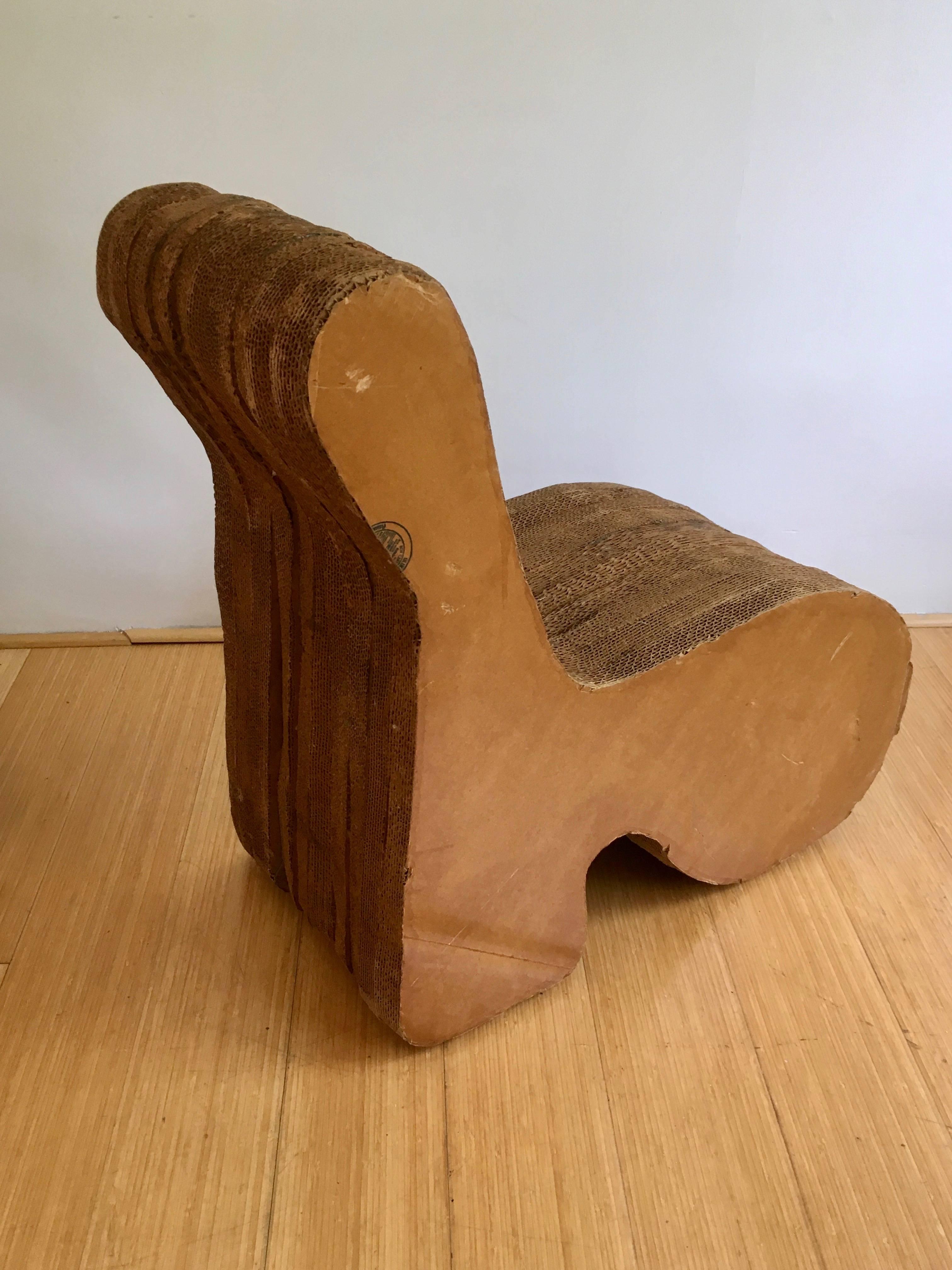 Skulpturaler Stuhl aus Pappe im Zustand „Gut“ im Angebot in Los Angeles, CA