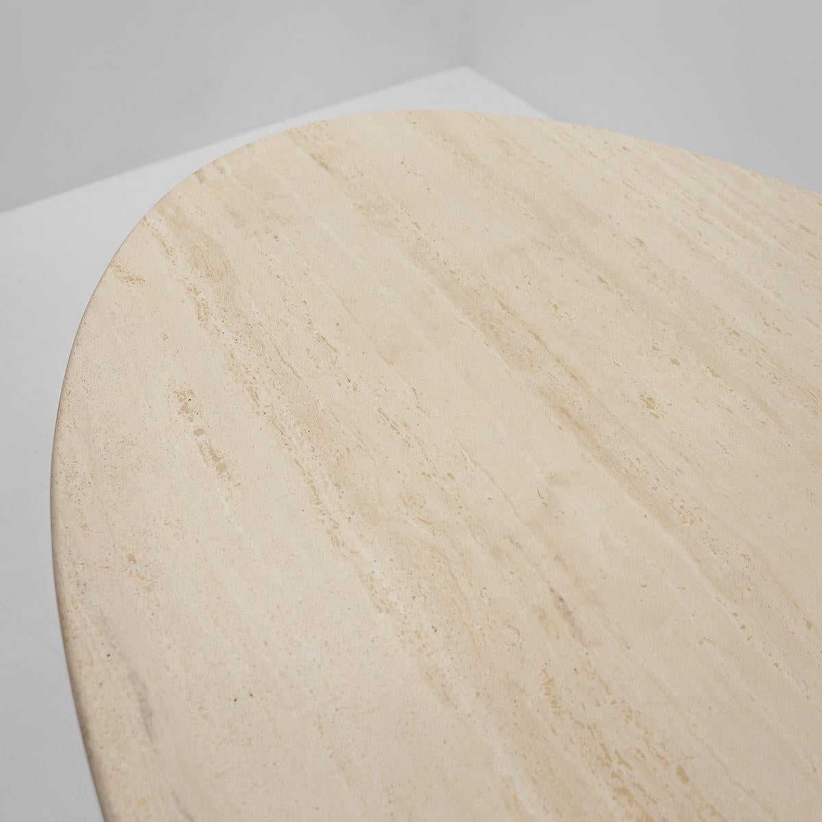 Sculptural Carlo Scarpa Travertine Dining Table, by Cattelan Italia, 1970s For Sale 4