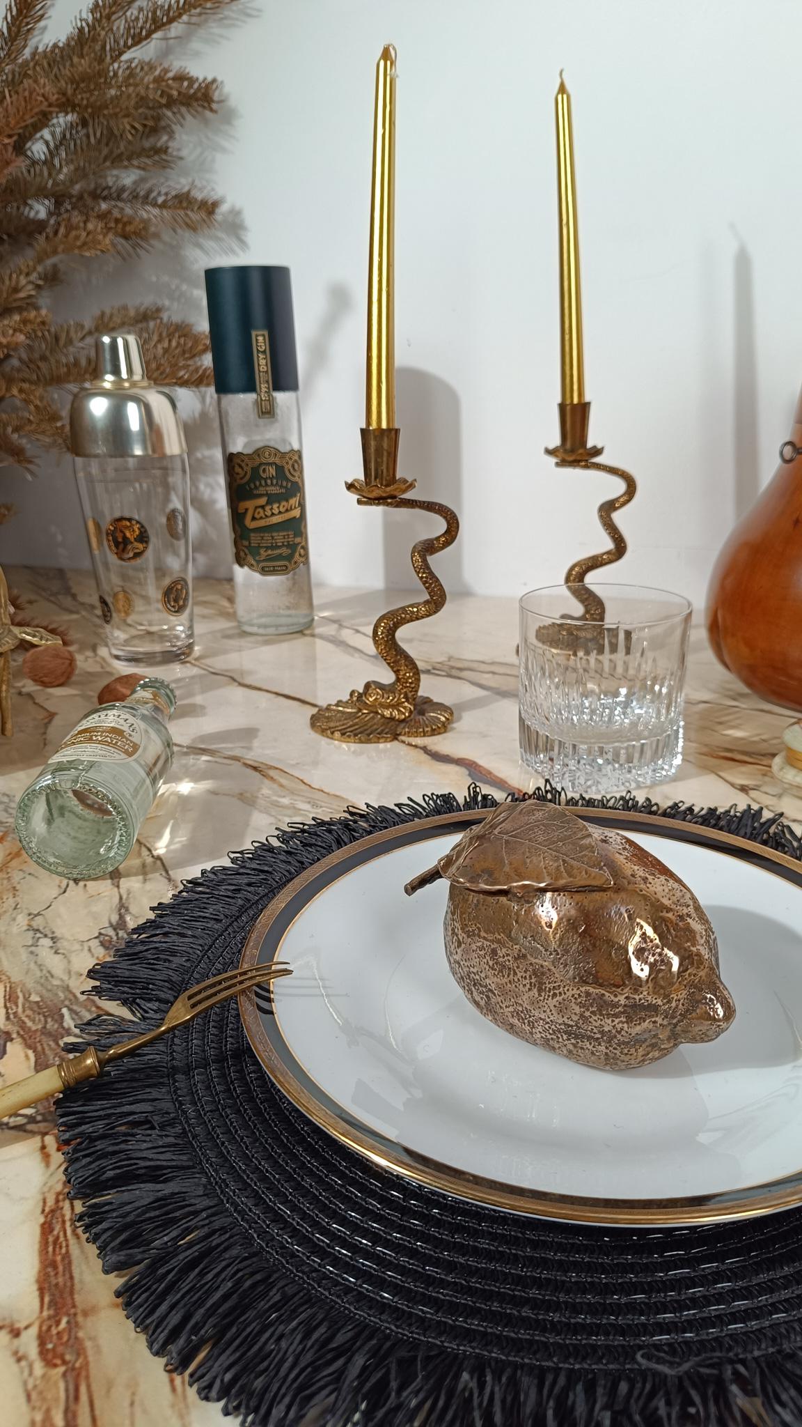 Sculptural Cast-Brass Paperweight Shaped as an Amalfi Coast Lemon, 1970s (Moderne der Mitte des Jahrhunderts) im Angebot