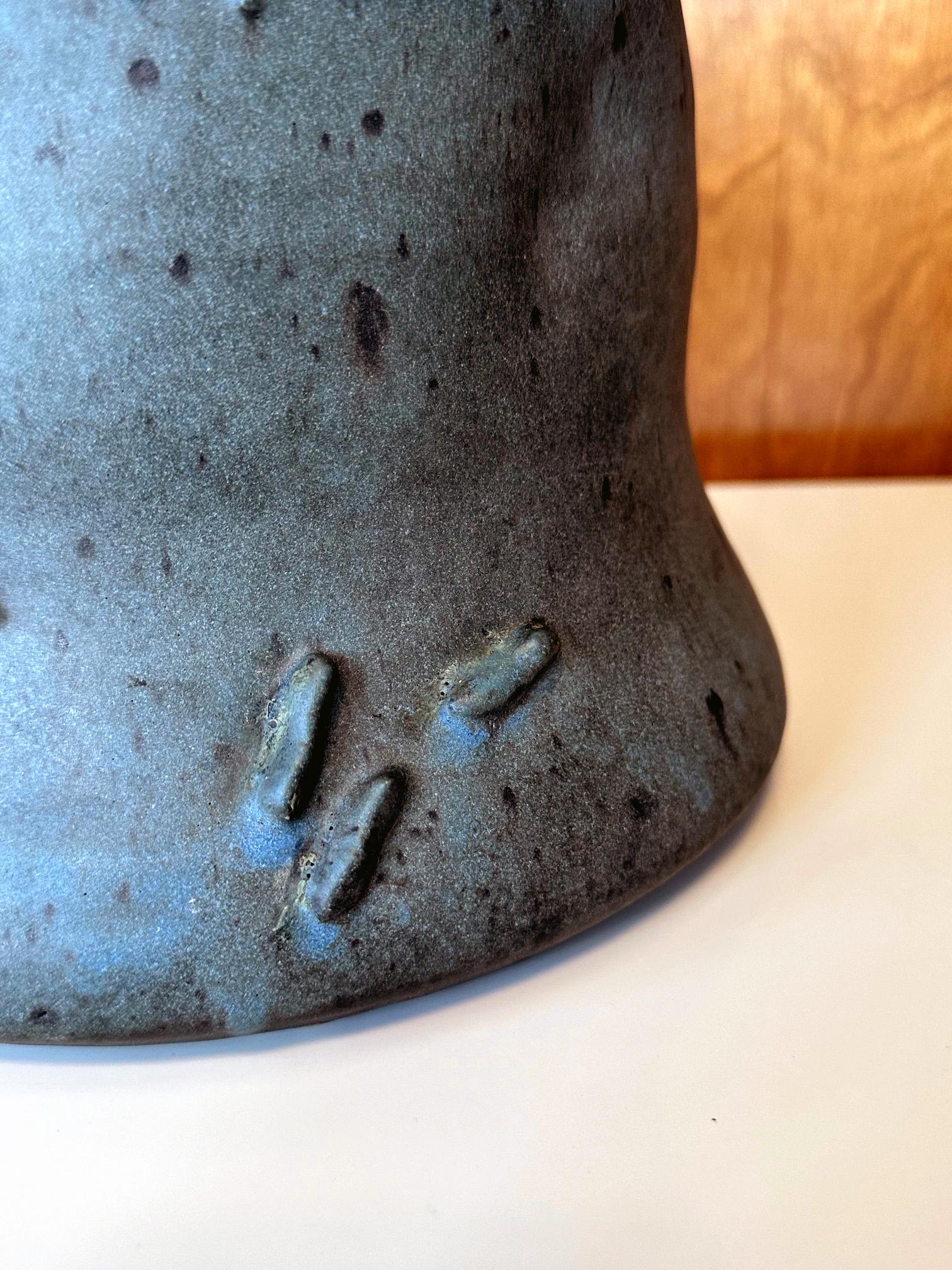 Sculptural Ceramic Ashanti Jar Robert Turner Exhibited  For Sale 9