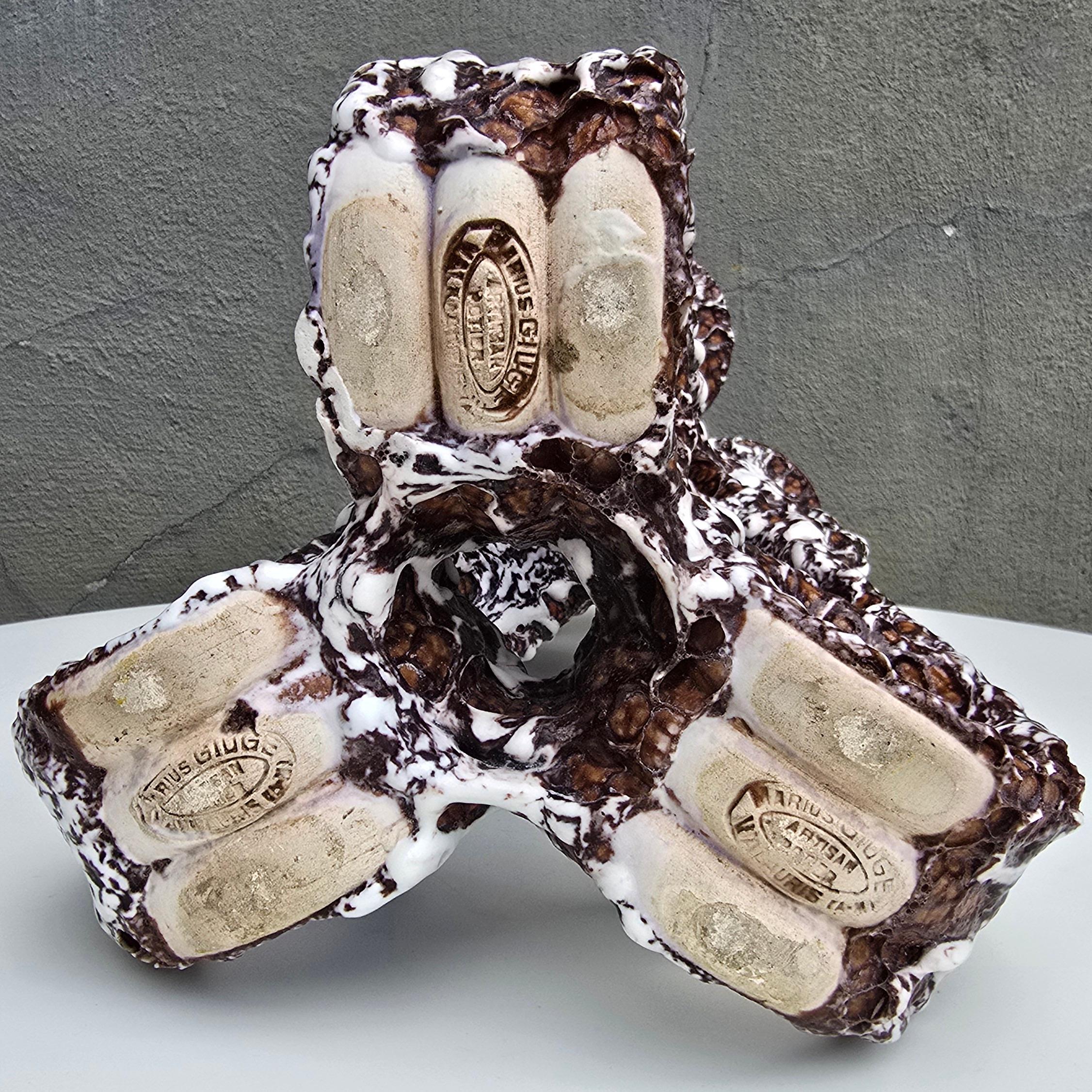 Candelero escultórico de cerámica de Marius Giuge, Vallauris, Francia, años 60 en venta 5