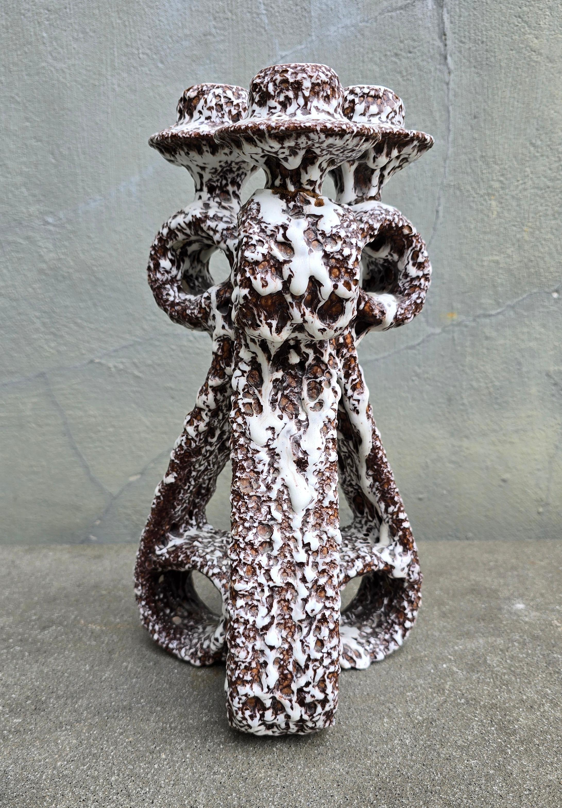 Candelero escultórico de cerámica de Marius Giuge, Vallauris, Francia, años 60 Cerámico en venta