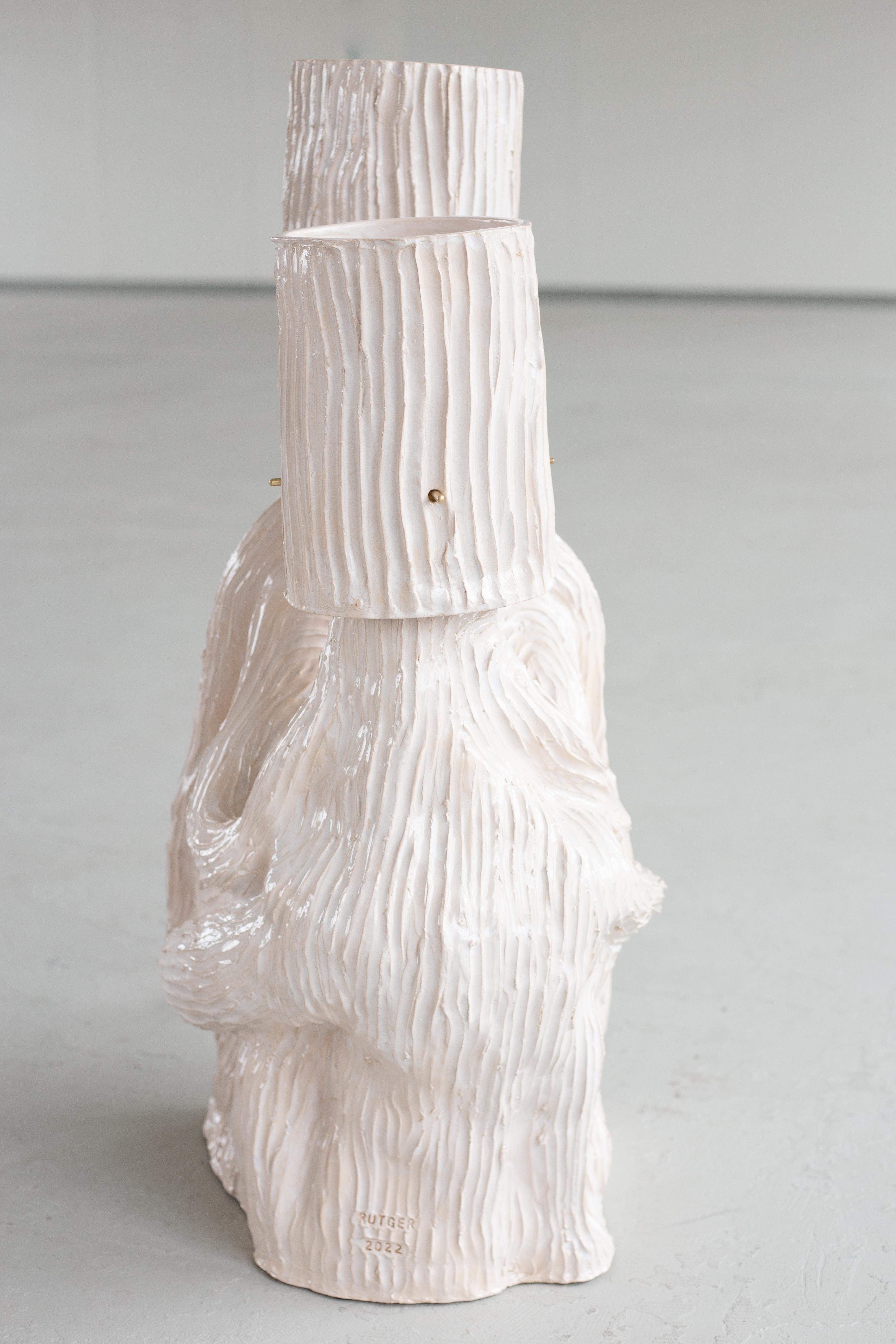Lampadaire sculptural en céramique (créé à la main) Neuf - En vente à The Hague, NL