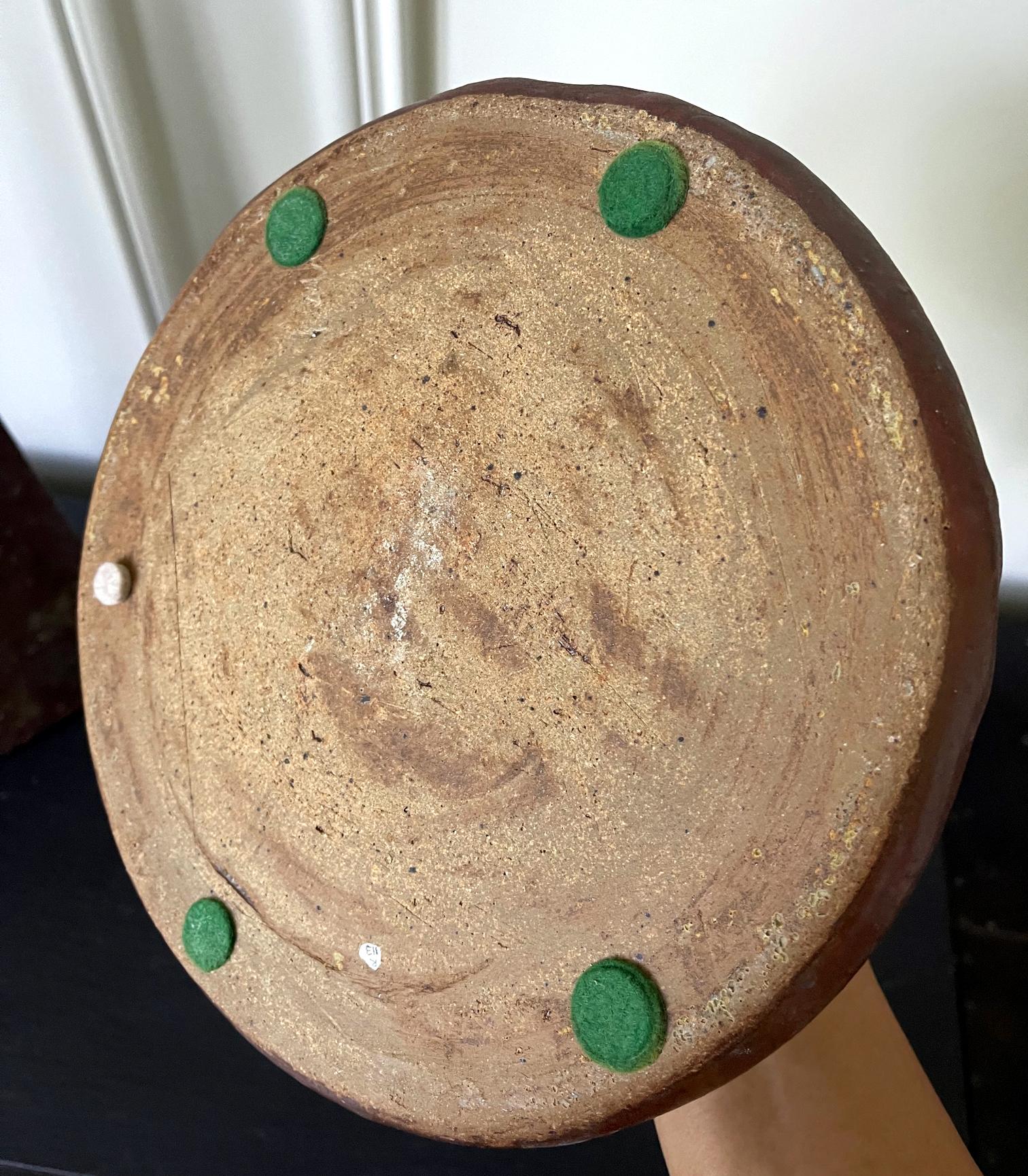 Vaso scultoreo in ceramica con manico di Robert Turner in vendita 5