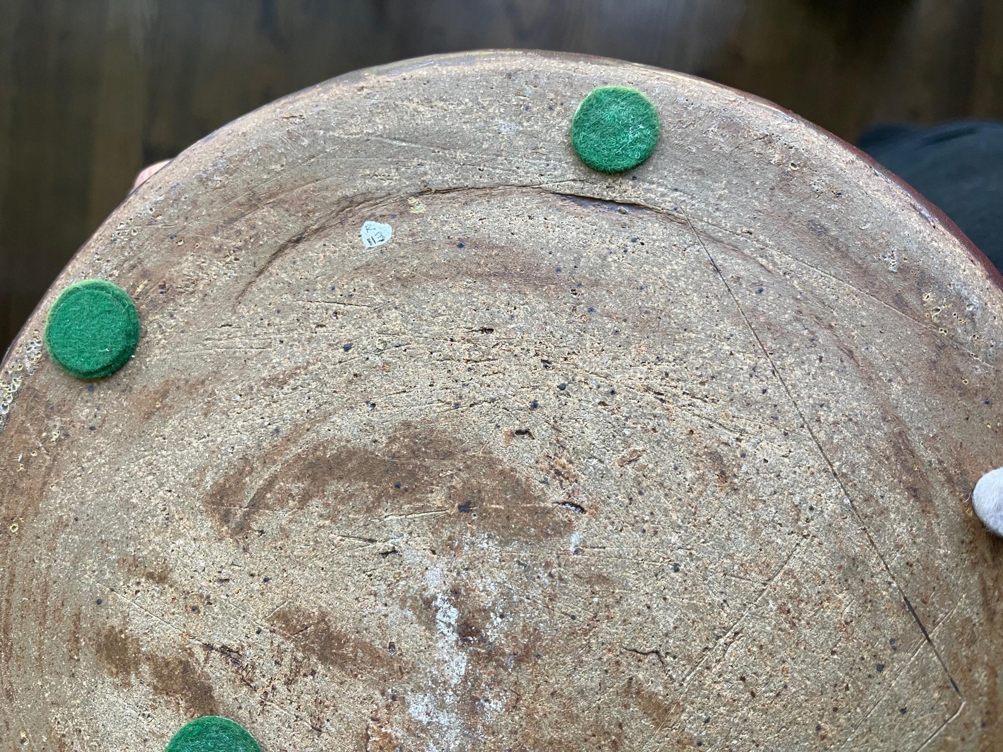 Vaso scultoreo in ceramica con manico di Robert Turner in vendita 6