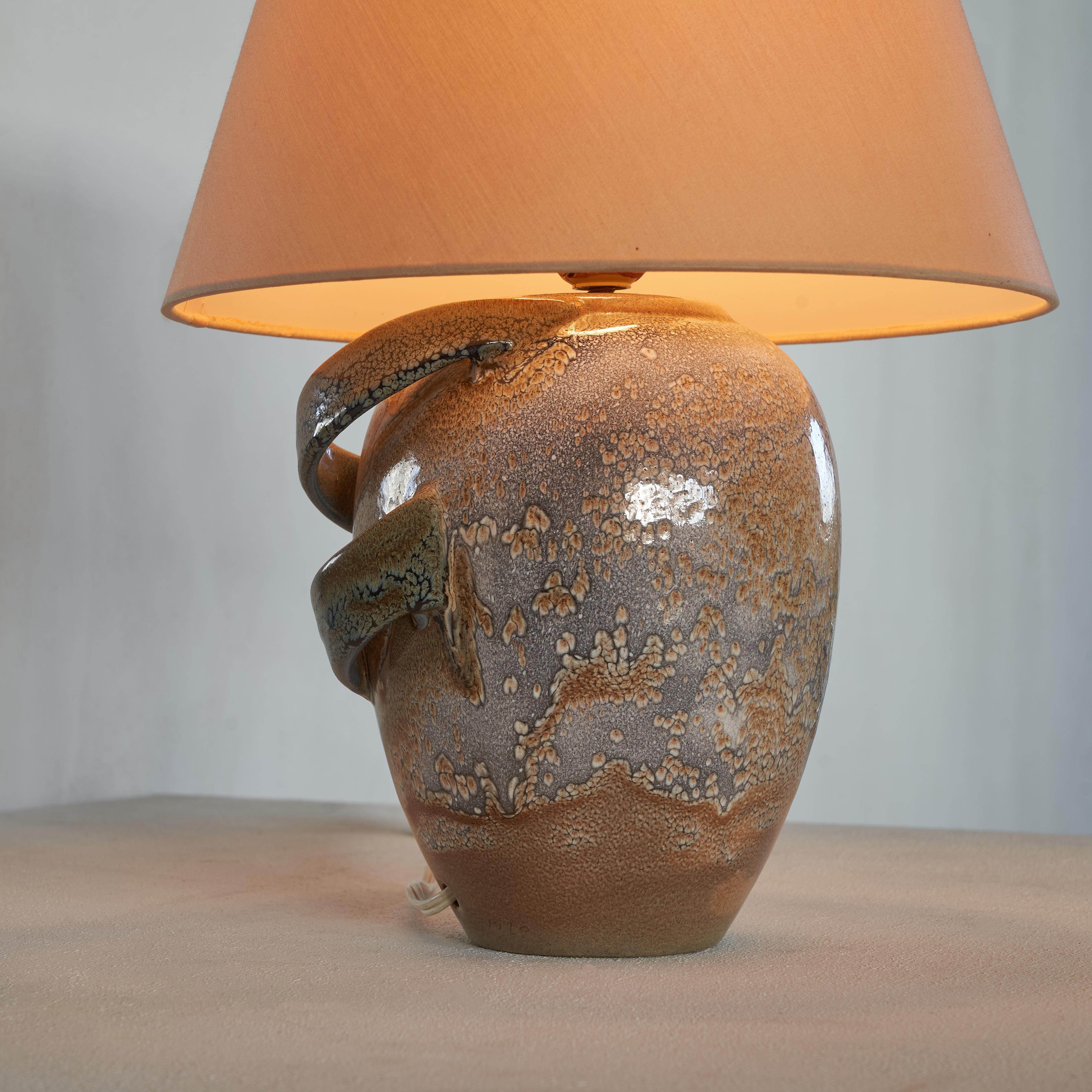 Mid-Century Modern Sculptural Ceramic Table Lamp For Sale