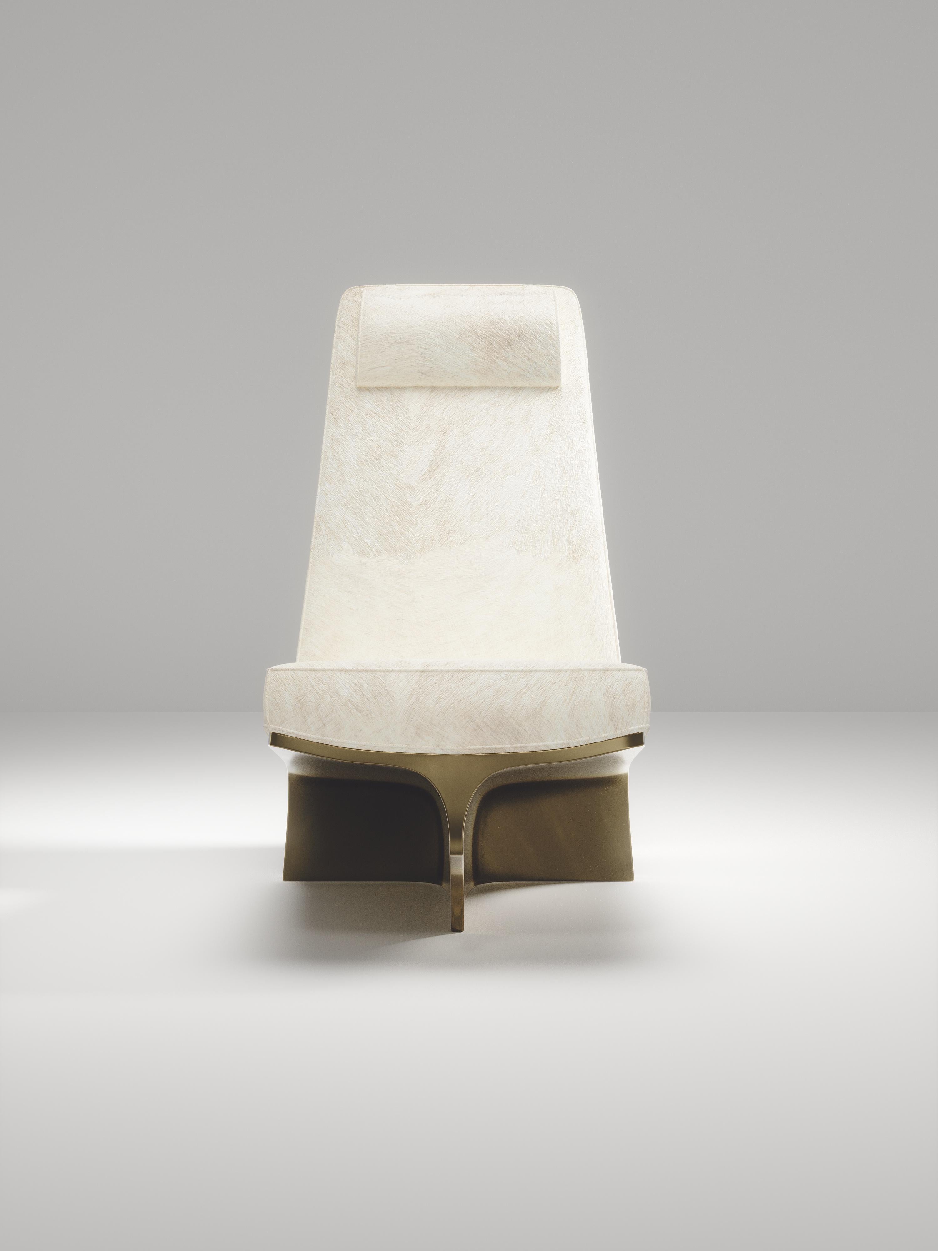Français Chaise sculpturale en laiton patiné bronze de Patrick Coard Paris en vente