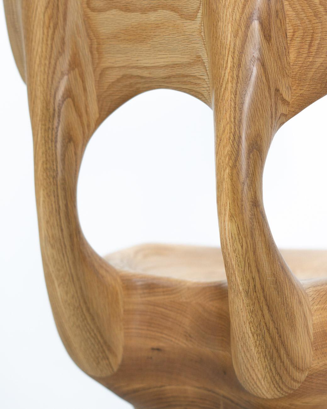 XXI secolo e contemporaneo Sedia scultorea in Oak rosso in vendita