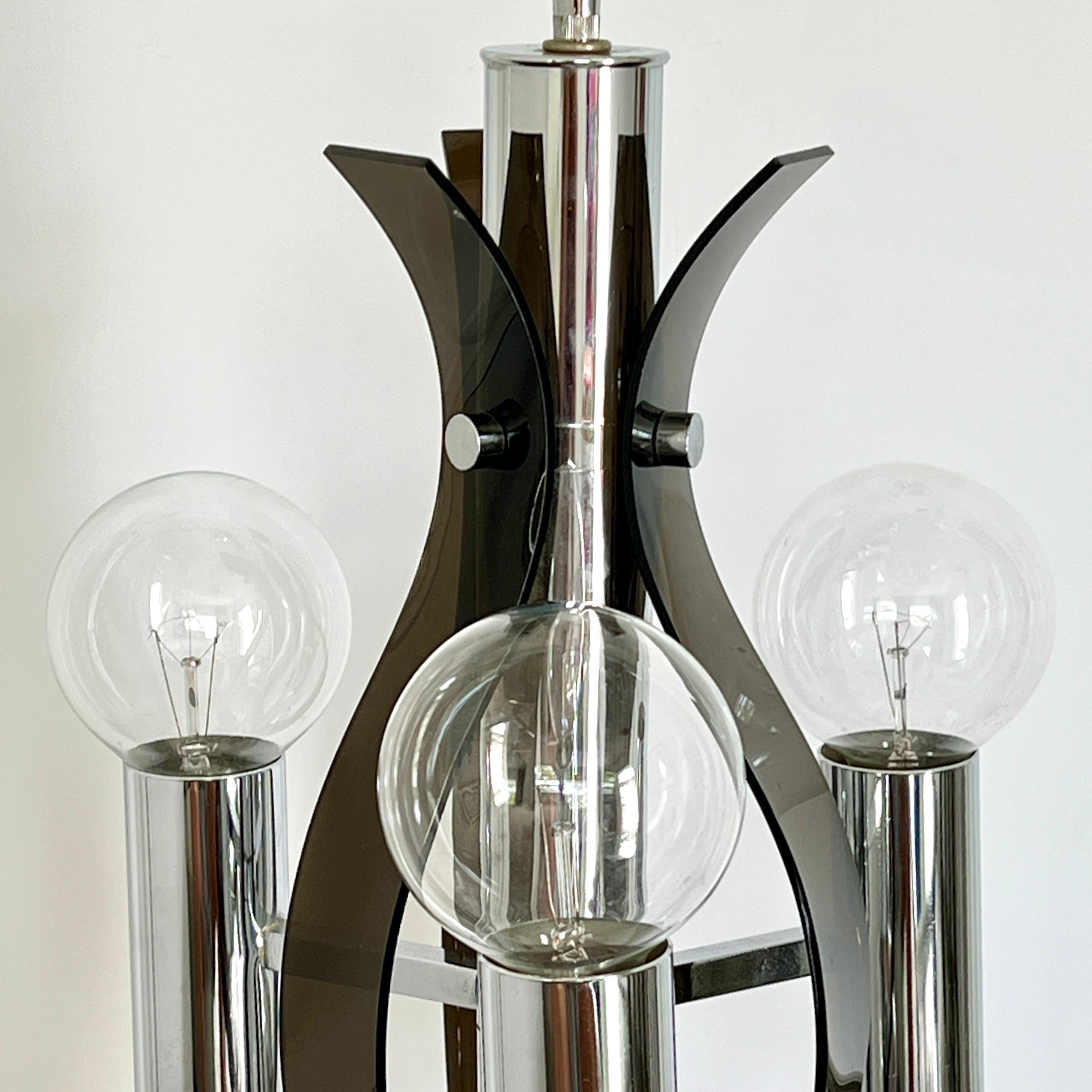 Sculptural Chandelier in Chrome and Smoked Lucite, Robert Sonneman, c. 1970's In Good Condition For Sale In Fort Lauderdale, FL