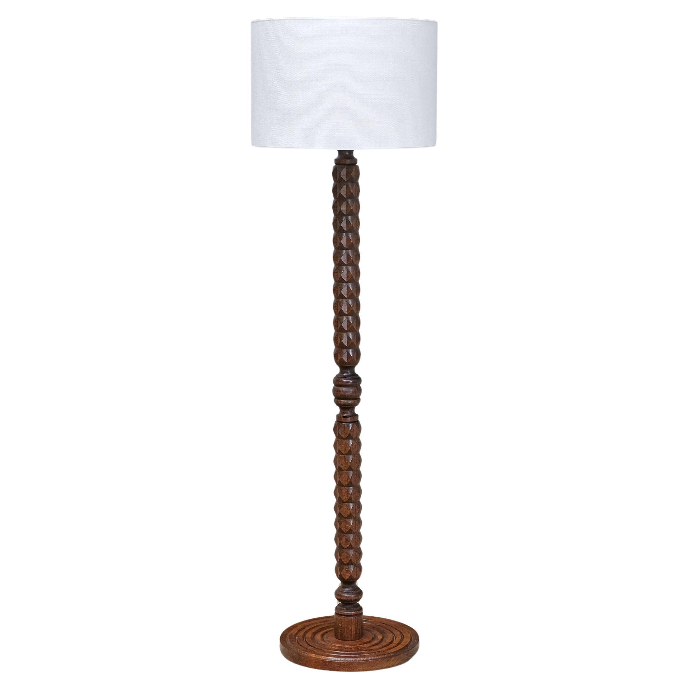 Sculptural Charles Dudouyt Floor Lamp in Oak and Loro Piana Linen, France, 1940s