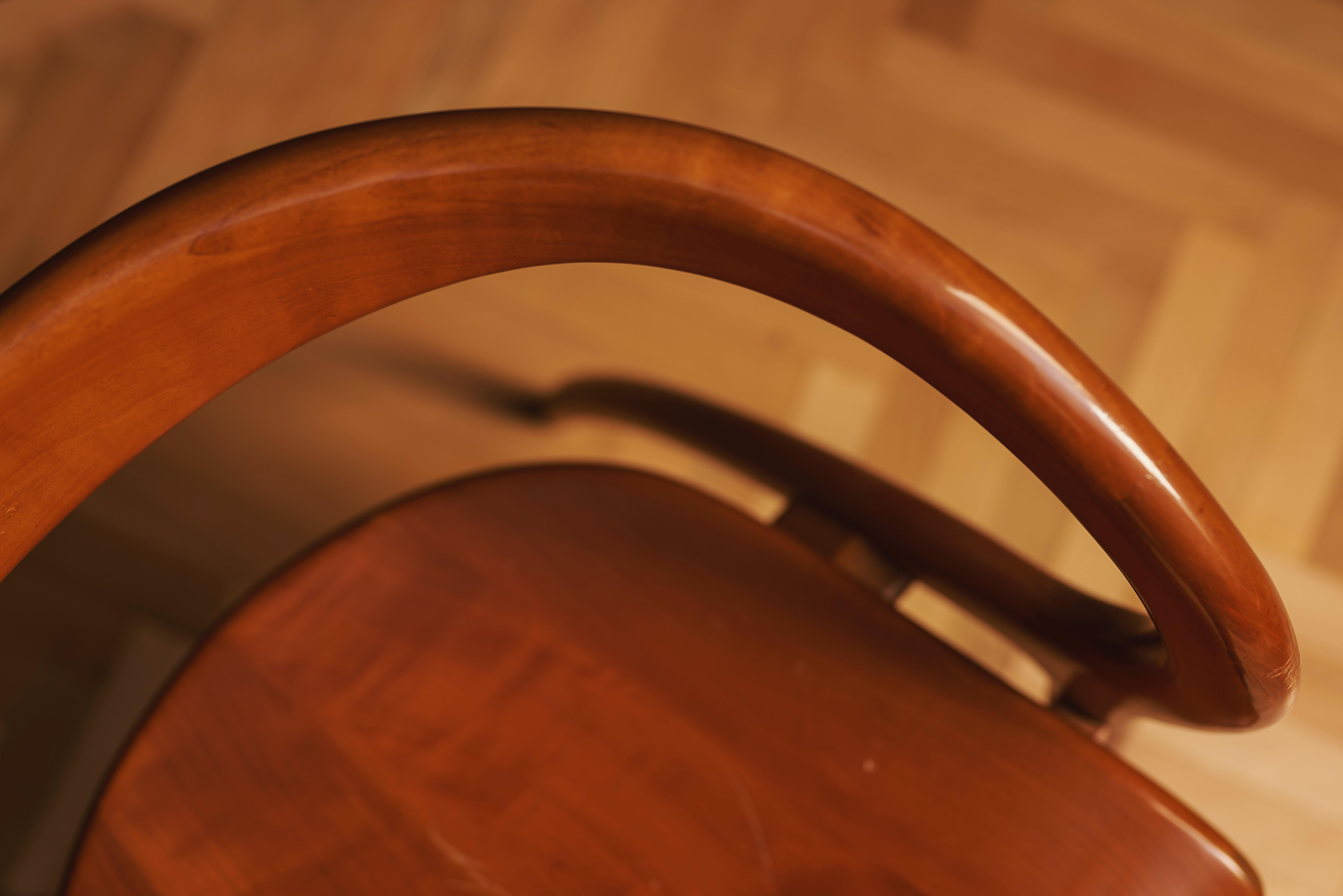 Sculptural cherry wood Armchair by A. Sibau, Italy, 1960s In Fair Condition For Sale In Vienna, AT